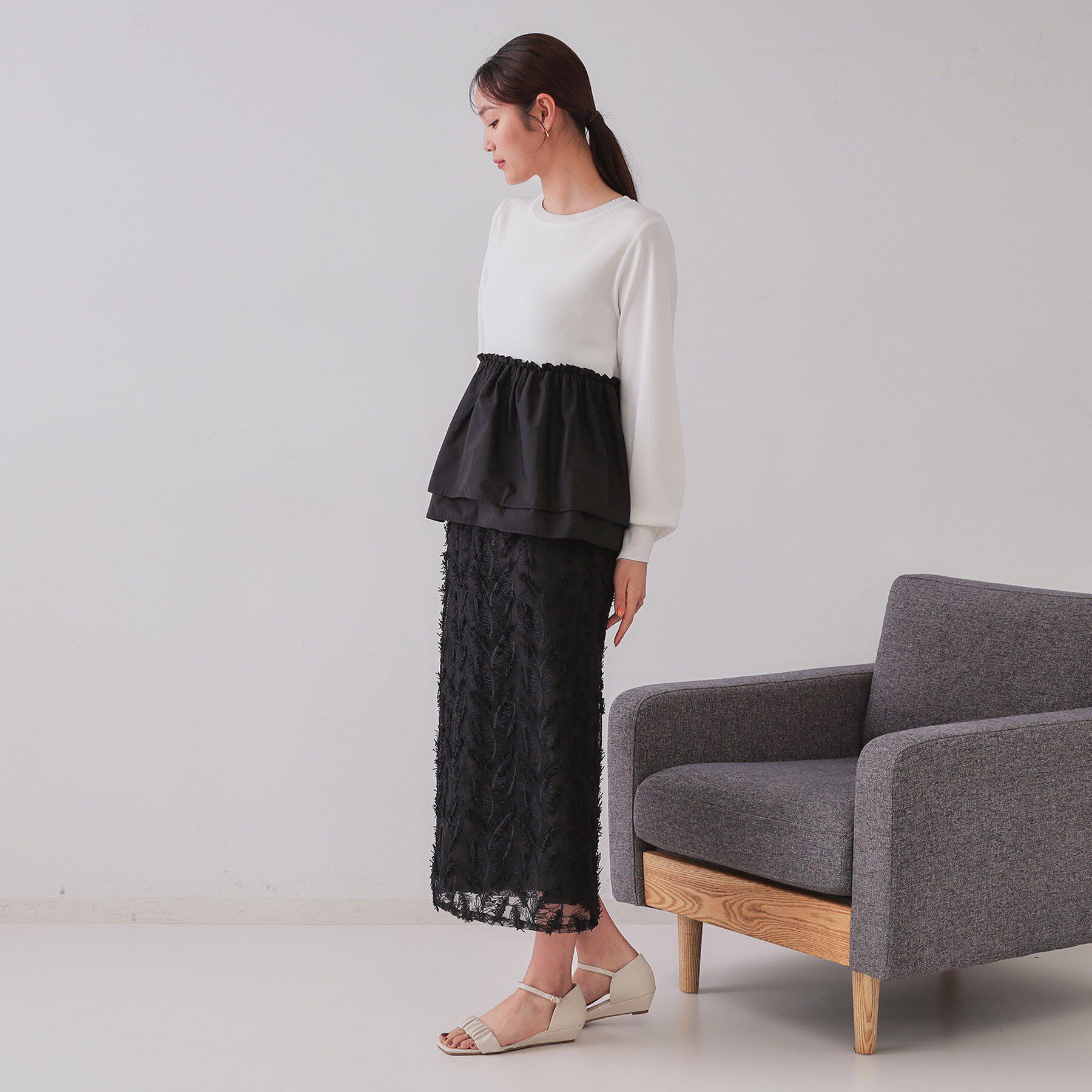 OPAQUE.CLIP「《andGIRL掲載》立体モチーフレースタイトスカート【洗濯機洗い可】」|スカート|