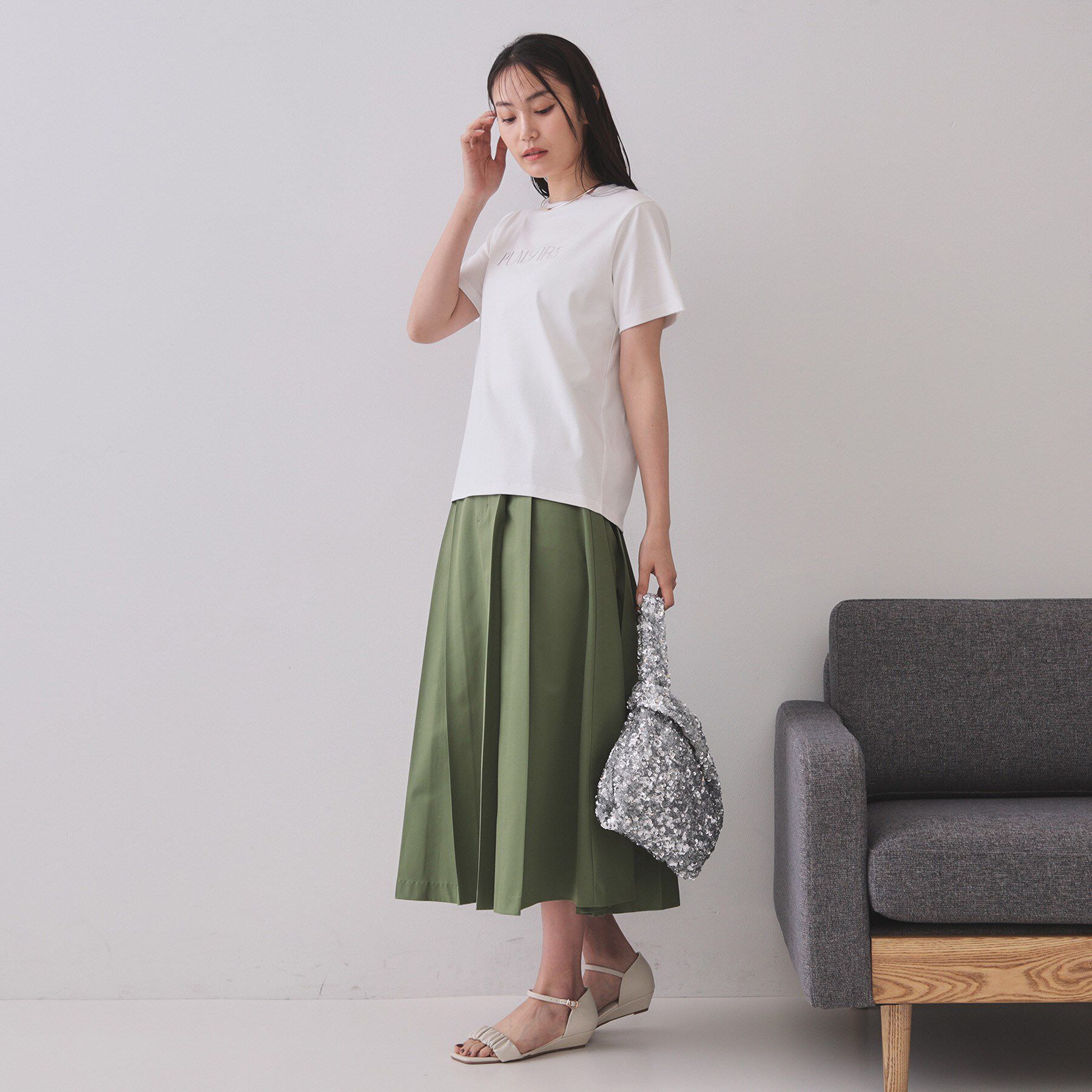 OPAQUE.CLIP「刺繍＆スパンコールロゴTシャツ【洗濯機洗い可】」|Tシャツ・カットソー|