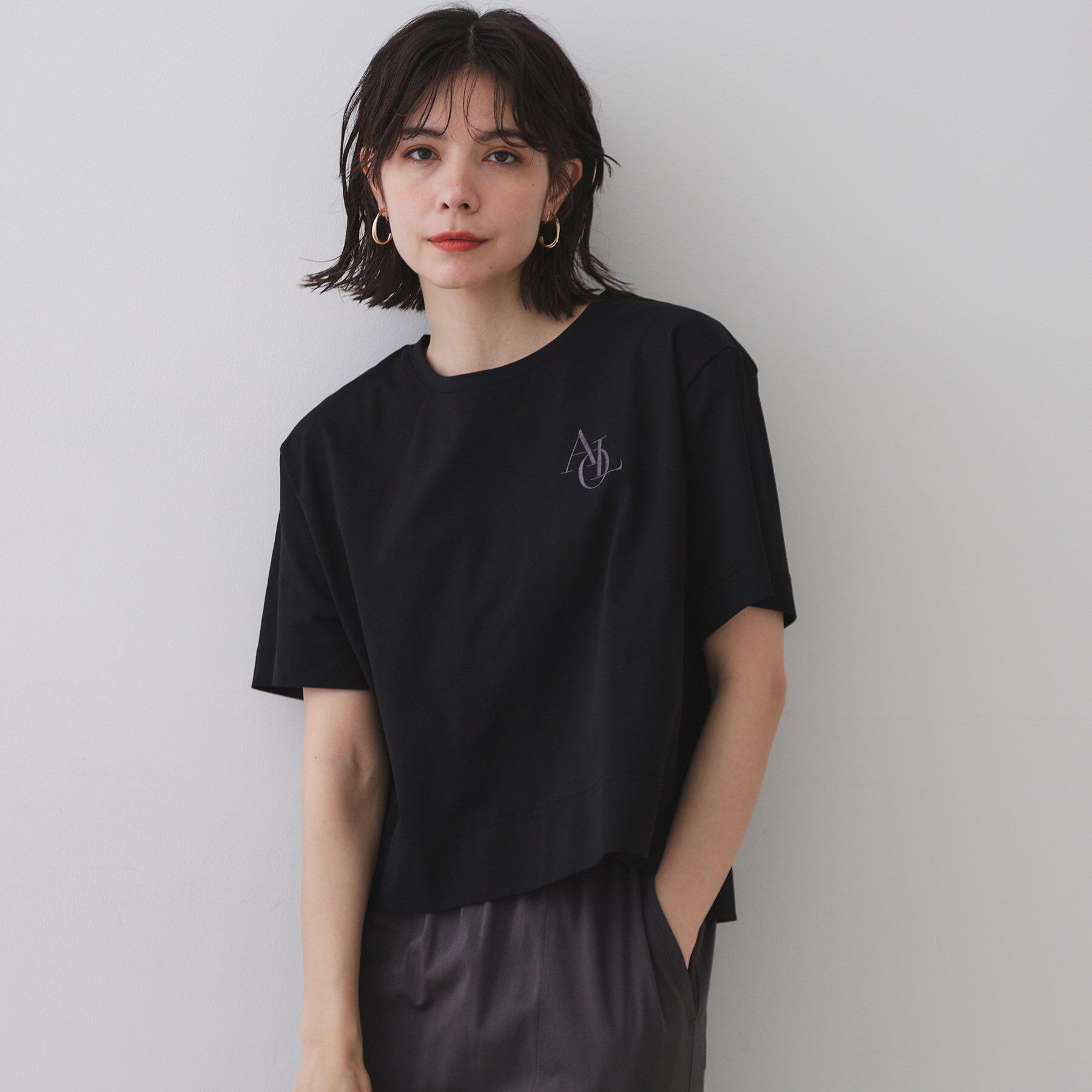 OPAQUE.CLIP「刺繍ロゴワイドシルエットTシャツ【洗濯機洗い可】」|Tシャツ・カットソー|