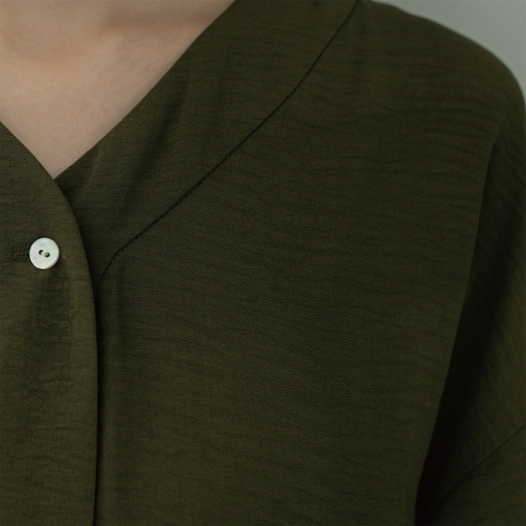 OPAQUE.CLIP「シャーリングフィット＆フレアワンピース【洗濯機洗い可】」|ワンピース|