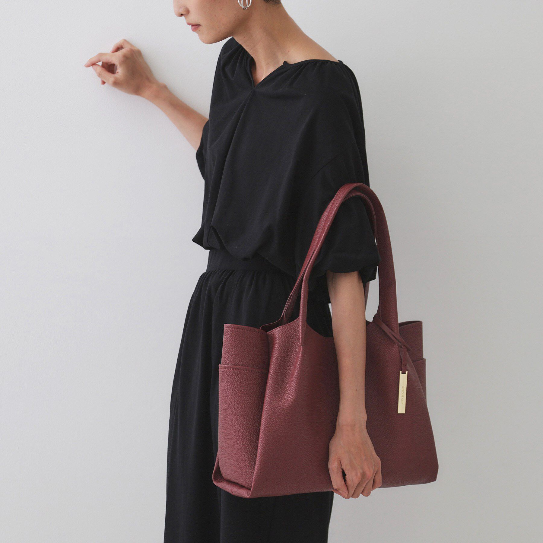 OPAQUE.CLIP「【軽量/多ポケット】ワイドマチ付きシュリンクトートバッグ」|トートバッグ|