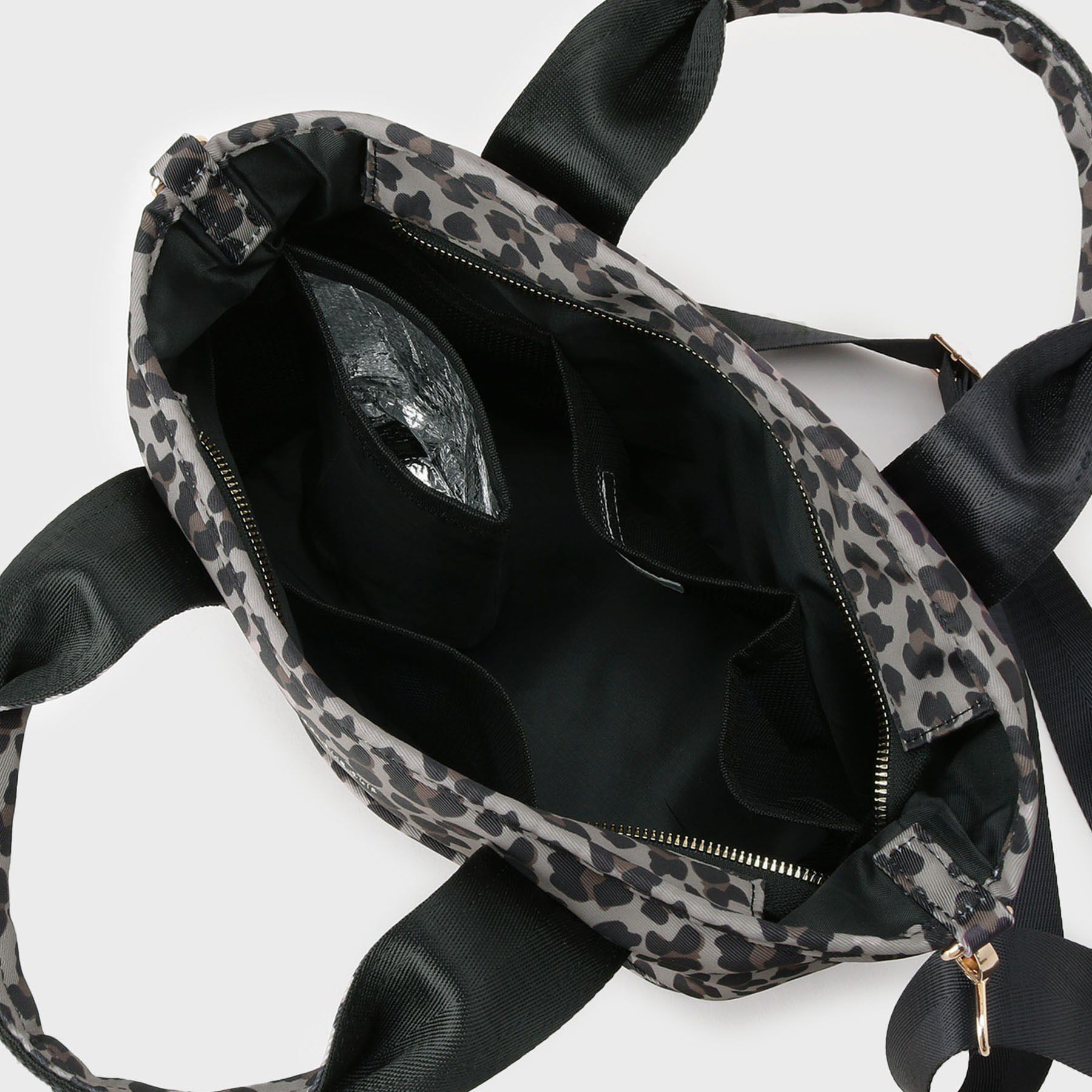 OPAQUE.CLIP「【軽量/撥水加工/2WAY/多ポケット】ツイルミドルサイズトートバッグ」|トートバッグ|