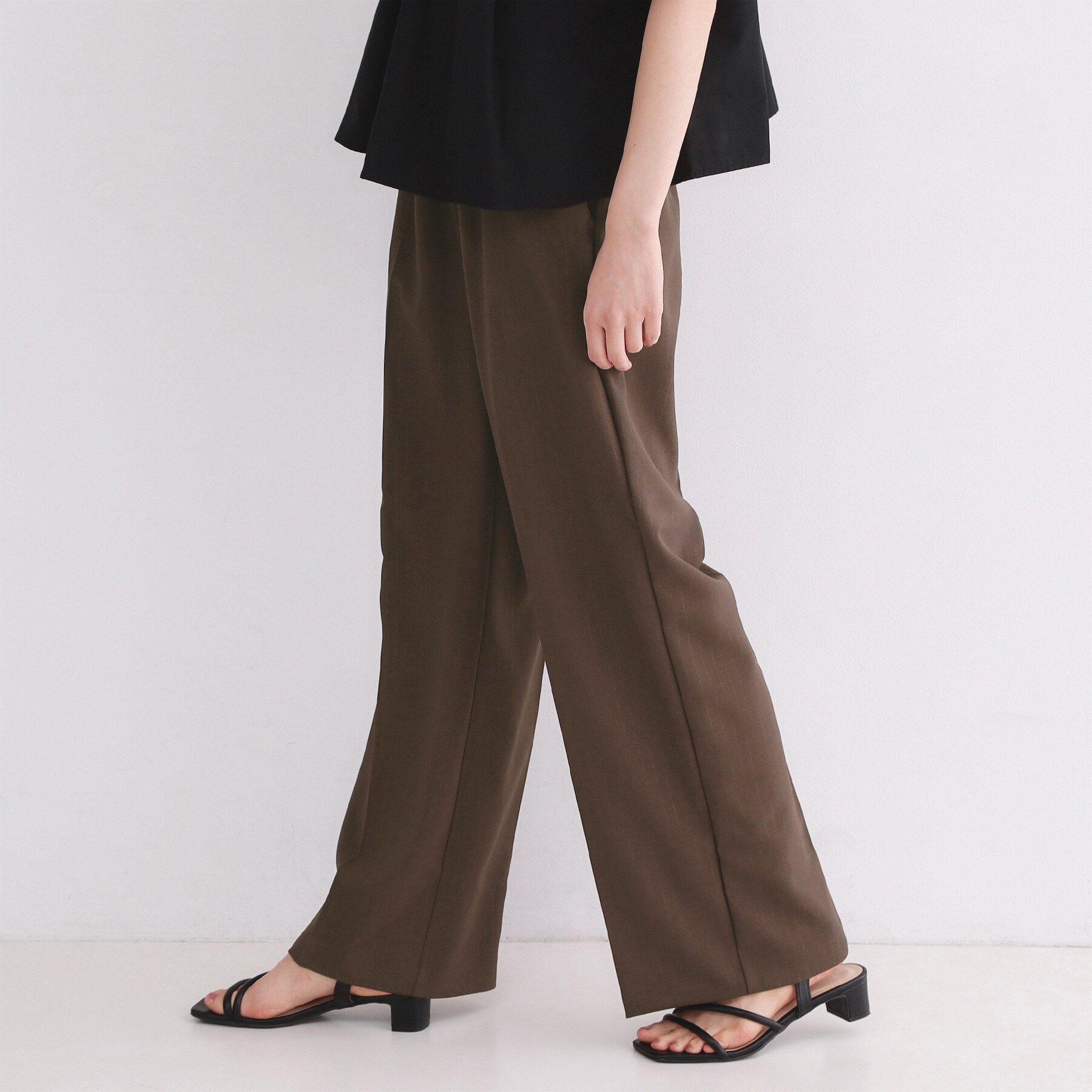 OPAQUE.CLIP「ラメストライプイージーワイドパンツ/セットアップ可【洗濯機洗い可/防シワ/吸水速乾】」|その他|