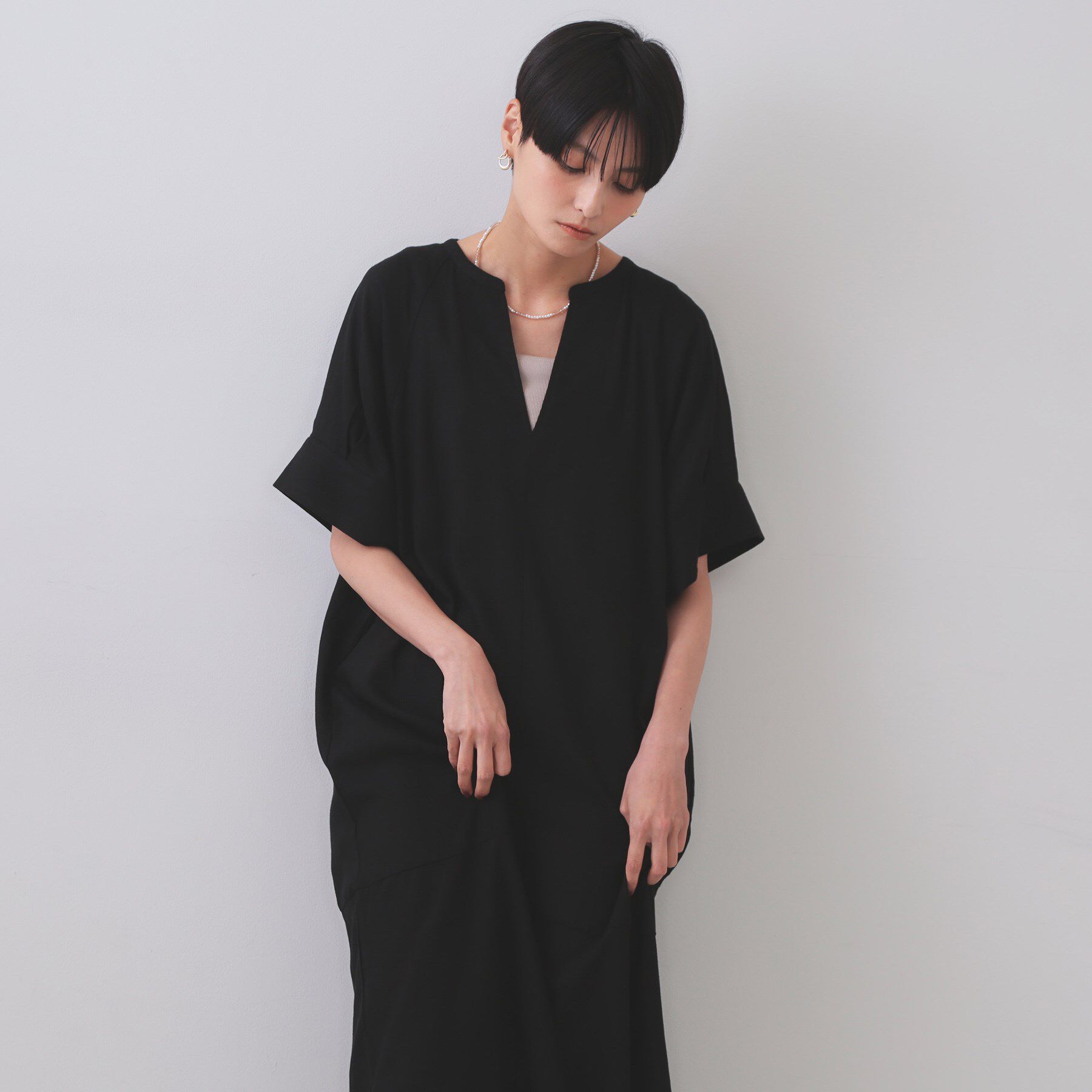 OPAQUE.CLIP「レーヨン麻キーネックワンピース【洗える】」|ワンピース|