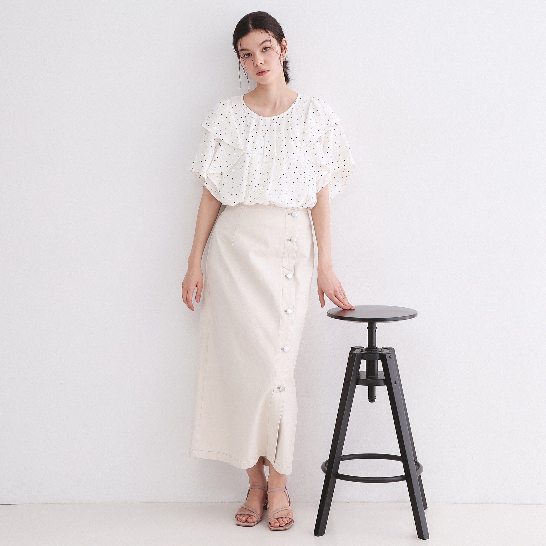 OPAQUE.CLIP「ランダムドットフリルブラウス【洗濯機洗い可】」|シャツ・ブラウス|