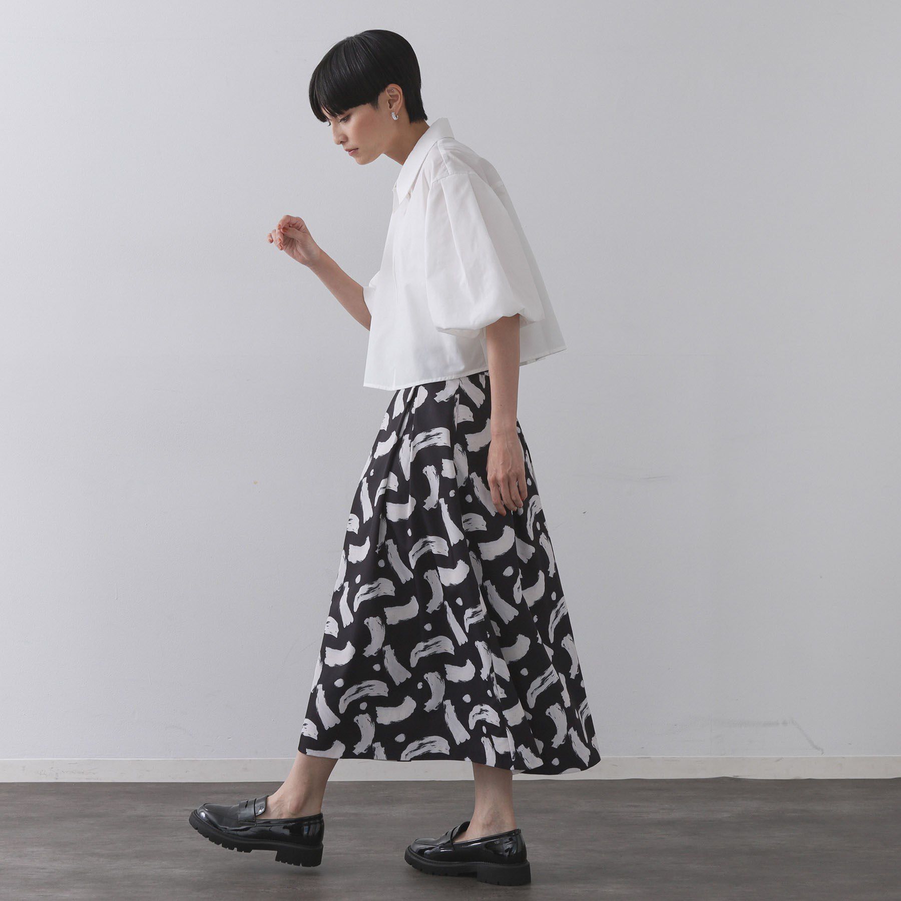 OPAQUE.CLIP「ブラッシュ柄タックフレアスカート【洗濯機洗い可】」|スカート|