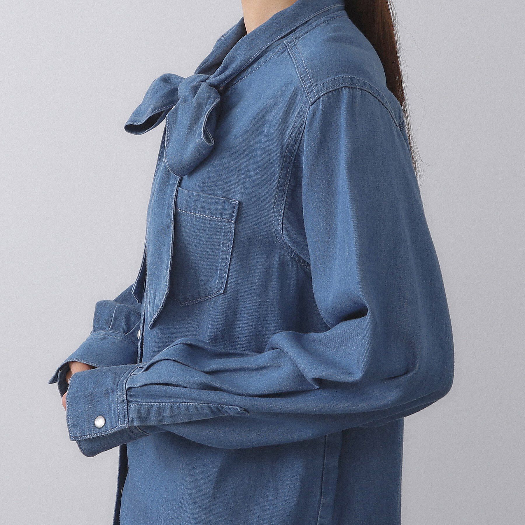 OPAQUE.CLIP「セルロース混デニムボウタイブラウス【洗濯機洗い可】」|シャツ・ブラウス|