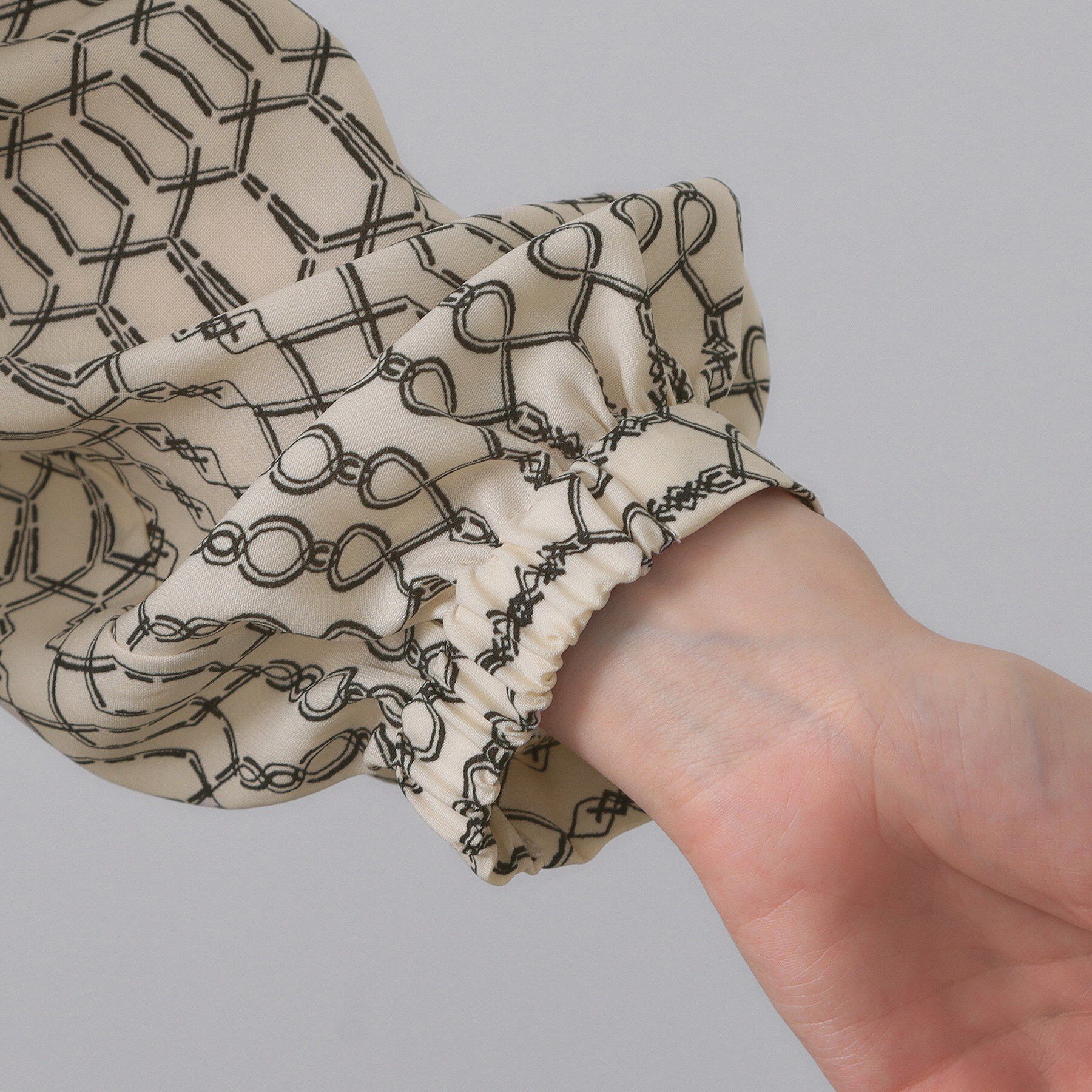 OPAQUE.CLIP「チェーンプリントフィット＆フレアワンピース【洗濯機洗い可〉」|ワンピース|