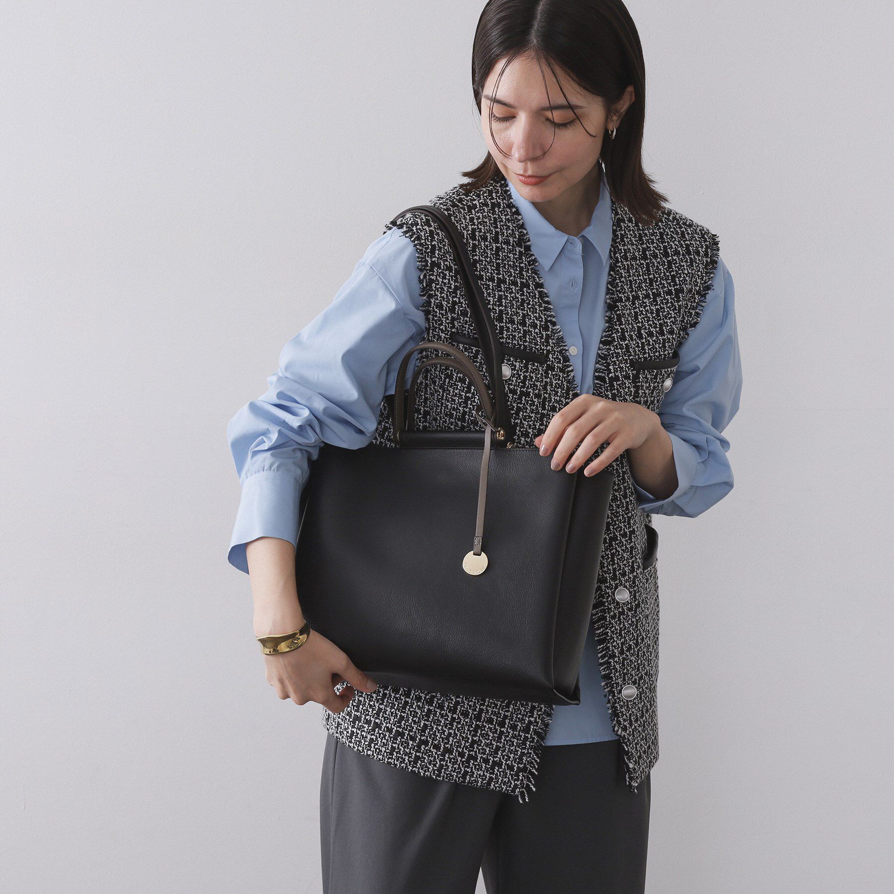 OPAQUE.CLIP「【軽量／2WAY／A4サイズ対応】3層仕様大容量合皮トートバッグ」|トートバッグ|