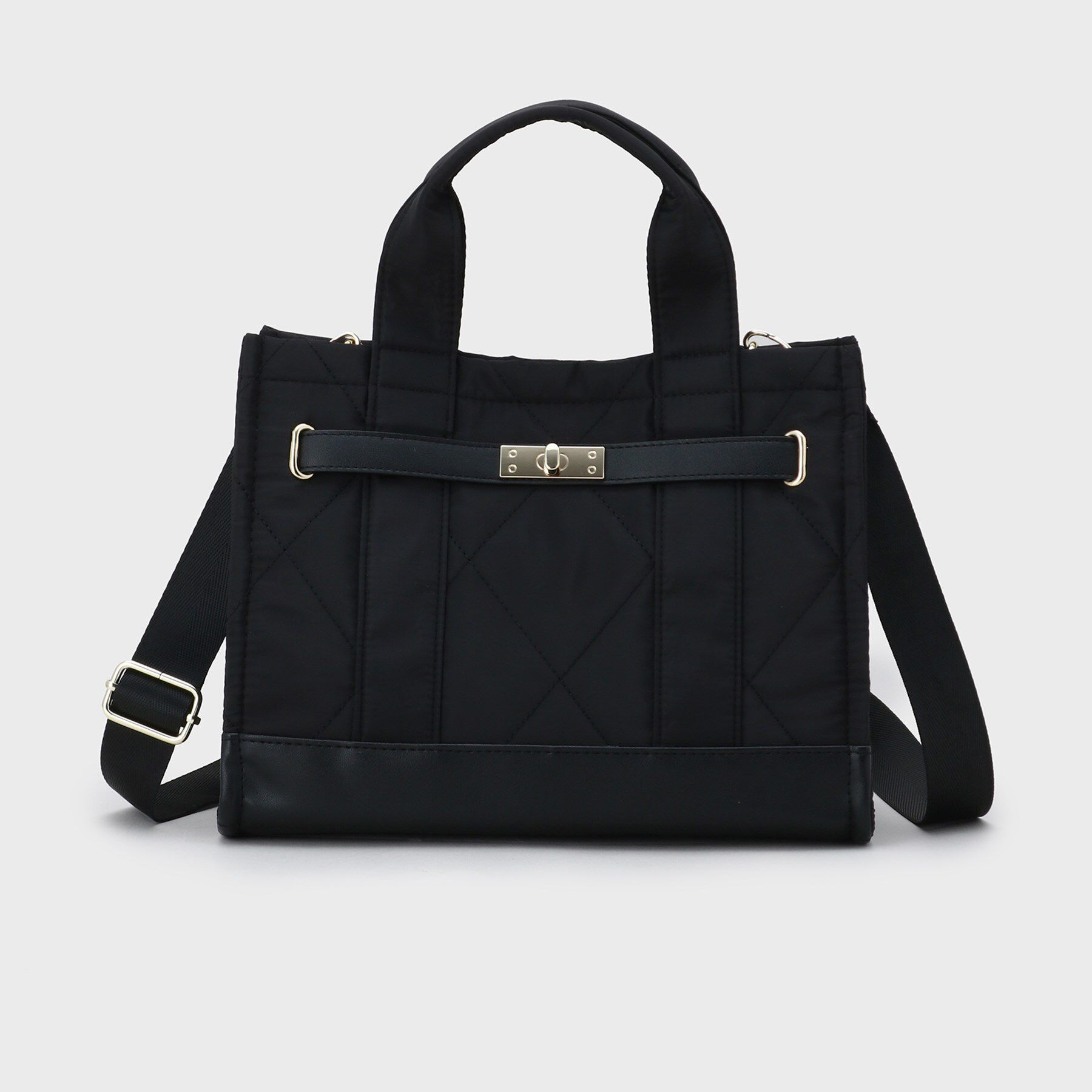 OPAQUE.CLIP「【2WAY】ダイヤキルティングスクエアミドルショルダーバッグ」|ショルダー・メッセンジャー|