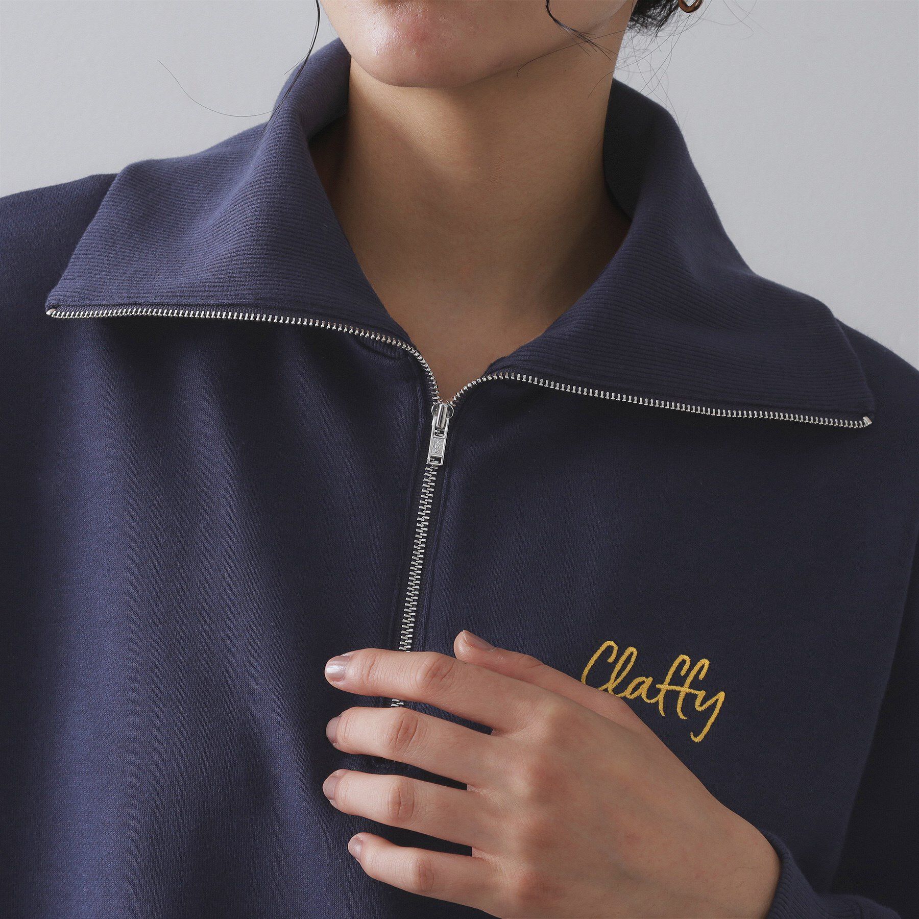 OPAQUE.CLIP「ロゴ刺繍ハーフジップトップス【洗濯機OK】」|Tシャツ・カットソー|