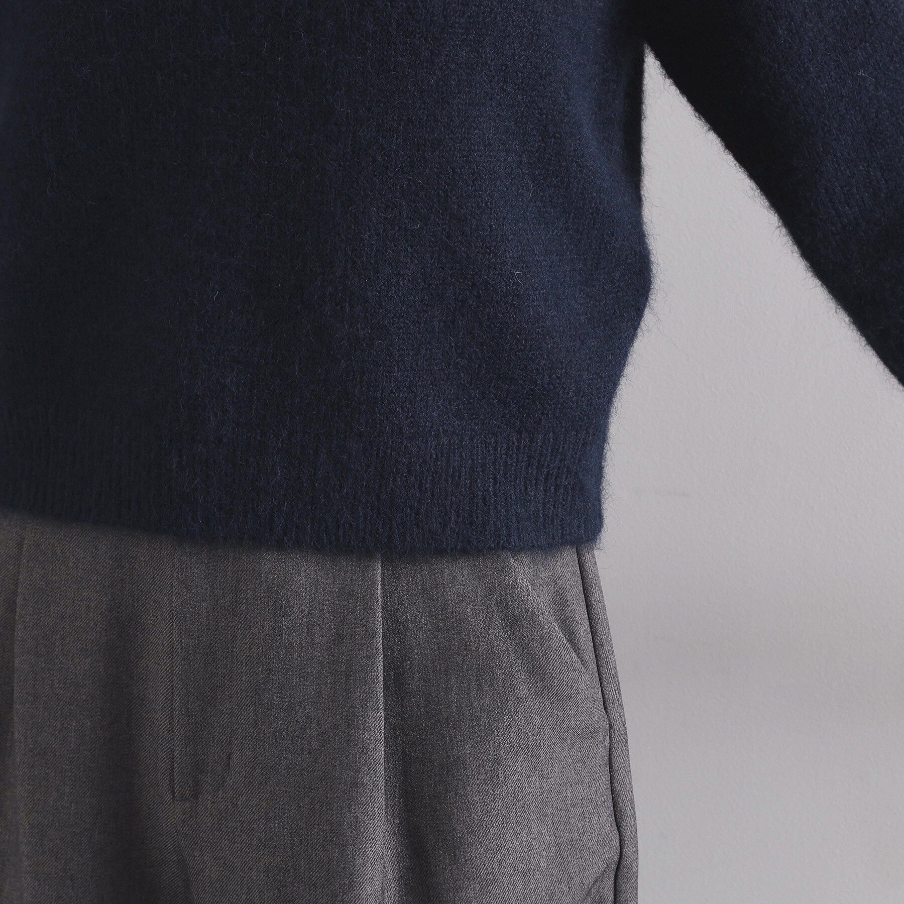 OPAQUE.CLIP「ビジューネックミドルゲージニット【洗濯機OK】」|ニット・セーター|