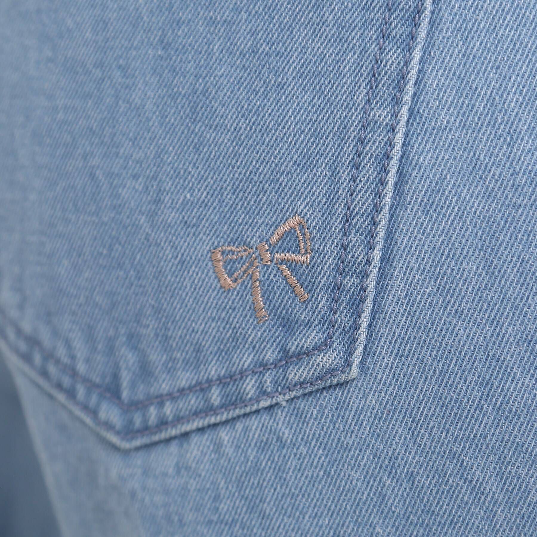 Couture broach「【大人可愛いデニムスタイル】リボン刺繍テーパードデニム」|デニム|