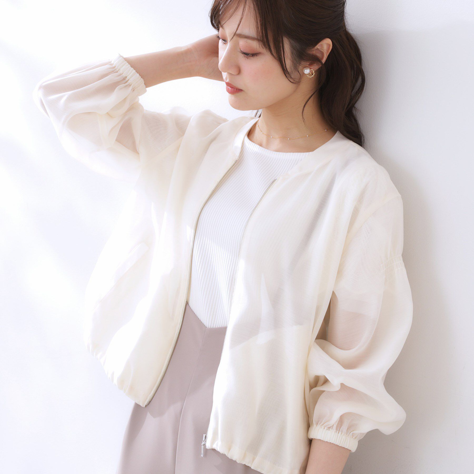 Couture broach「【マシンウォッシャブル・シアー】袖シャーリングシアーブルゾン」|ブルゾン・スタジャン|