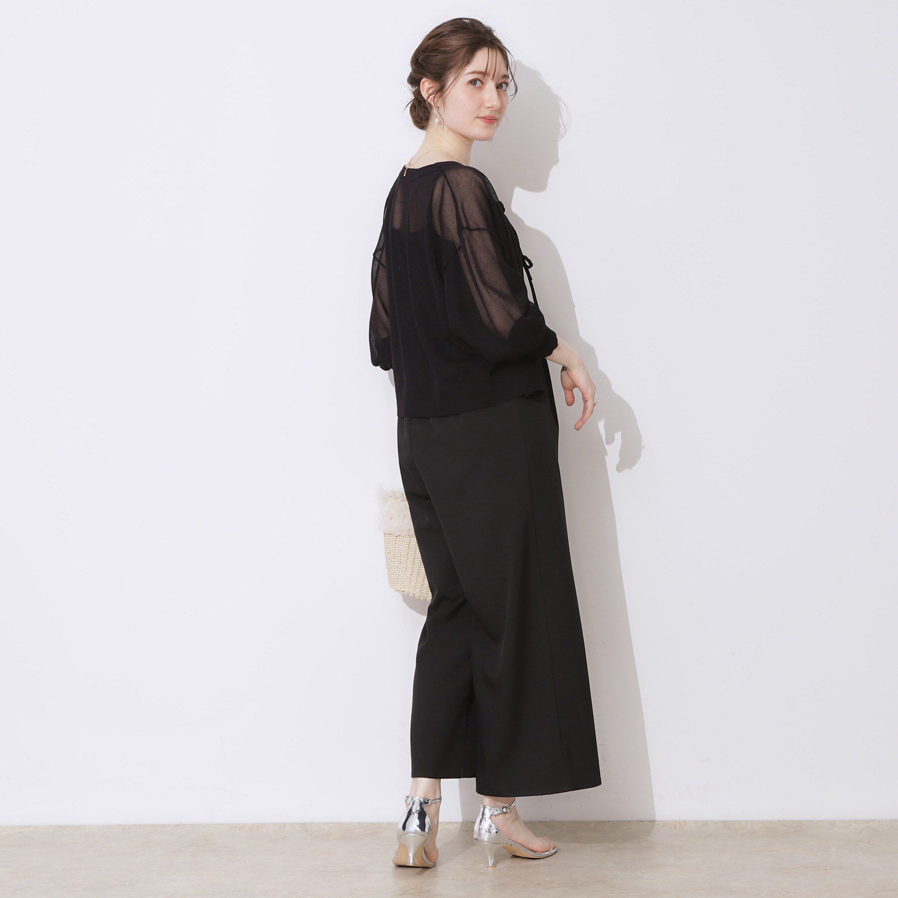 Couture broach「【上品な透け感・通勤】ダブルパール調釦シアーカーディガン」|カーディガン|