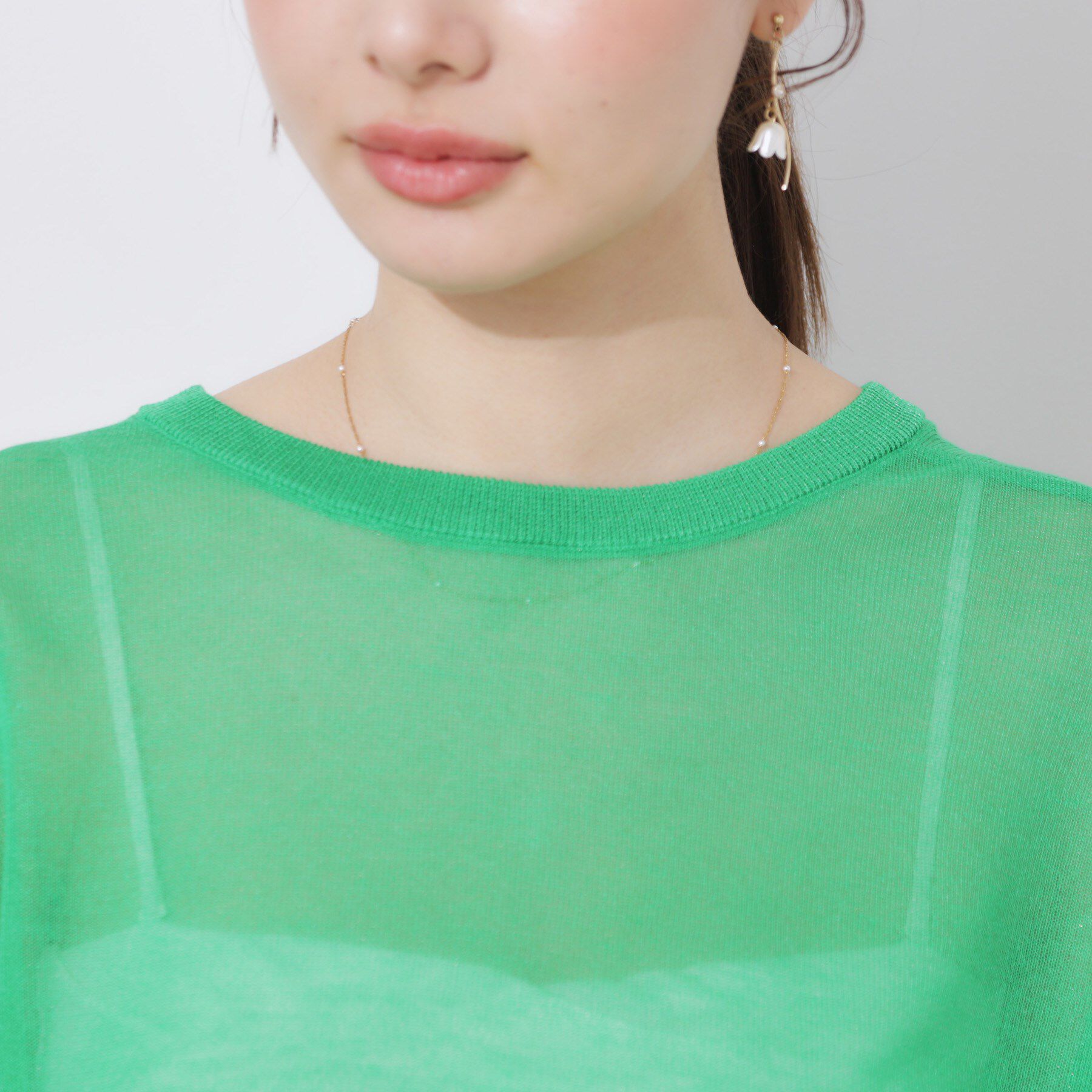 Couture broach「【前後2WAY・二の腕カバー】ダブルパール調釦5分袖シアーカーディガントップス」|カーディガン|