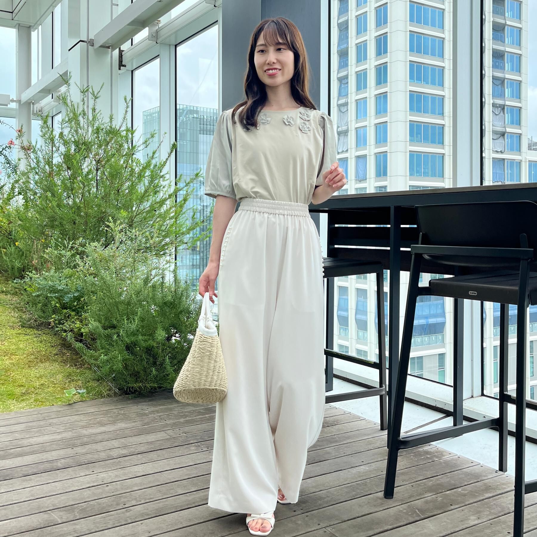 Couture broach「【接触冷感・UVカット】シフォンフラワーエンブロドッキングカットソー」|Tシャツ・カットソー|