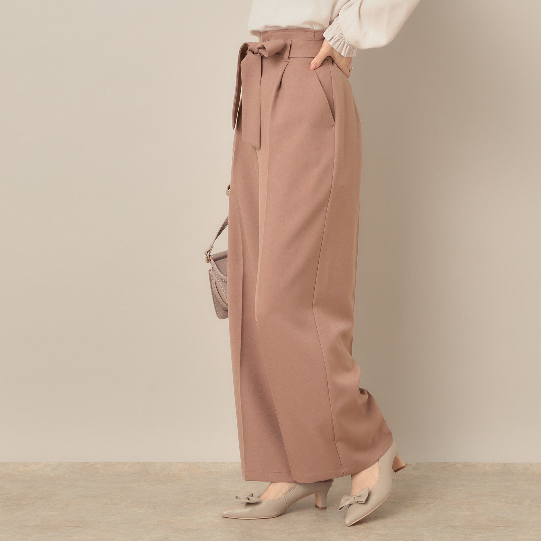 Couture broach「【帯電防止・通勤】ウエストリボン サスペンダー付きワイドパンツ」|その他|