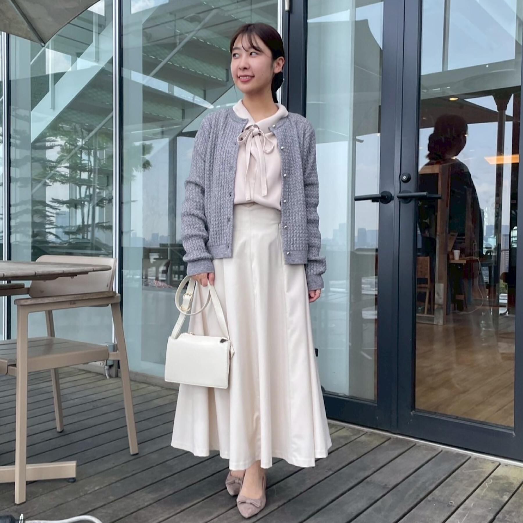 Couture broach「【大人可愛い・通勤】ロールカラーバックリボンブラウス」|シャツ・ブラウス|