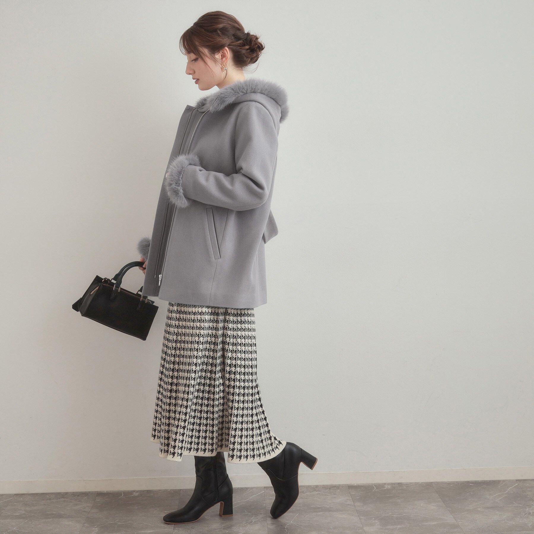 Couture broach「【大人可愛い・フード取り外し可能】フードフェイクファー ハーフ丈コート」|その他|