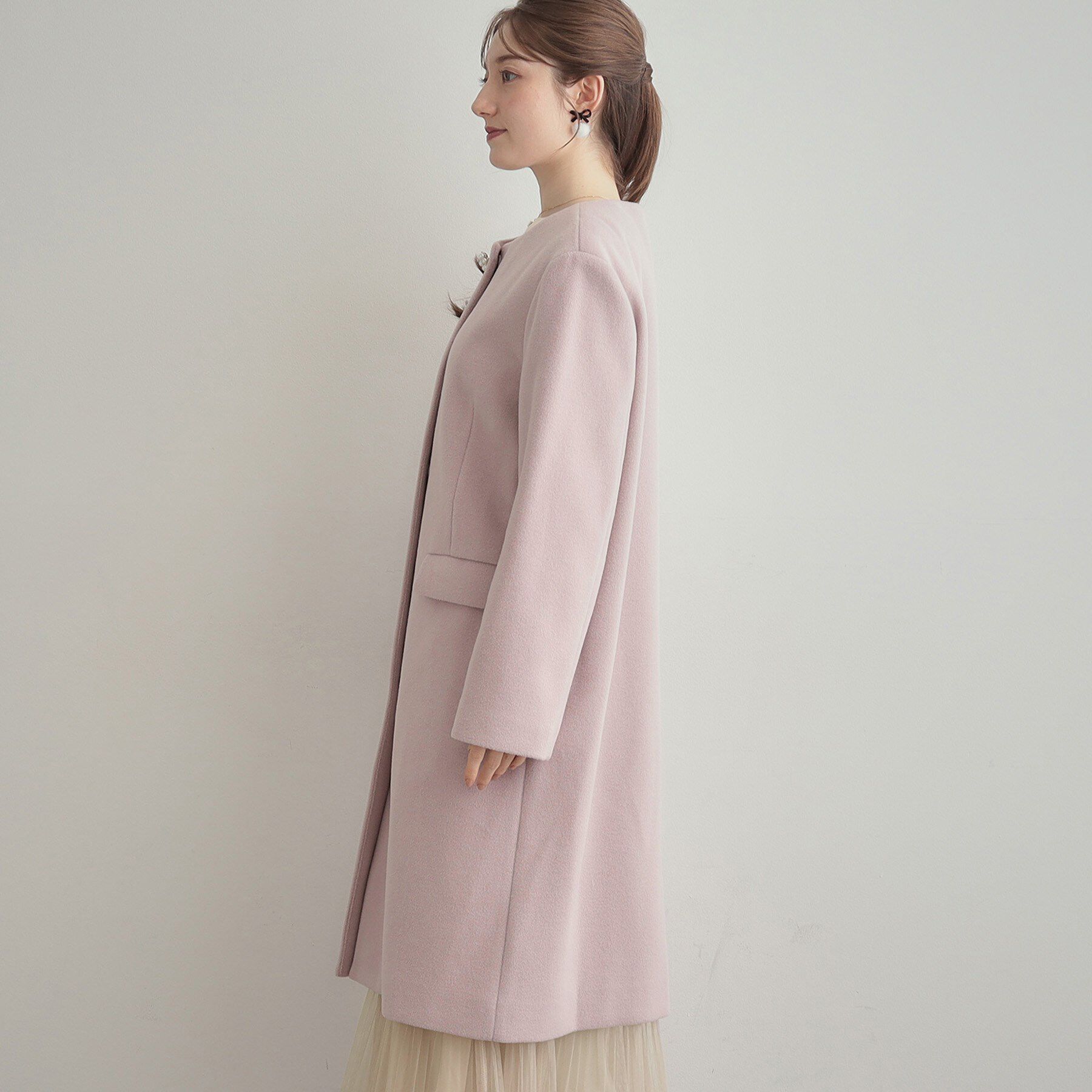 Couture broach「【通勤/ビジューブローチ付き】ノーカラー ロングコート」|ノーカラーコート|