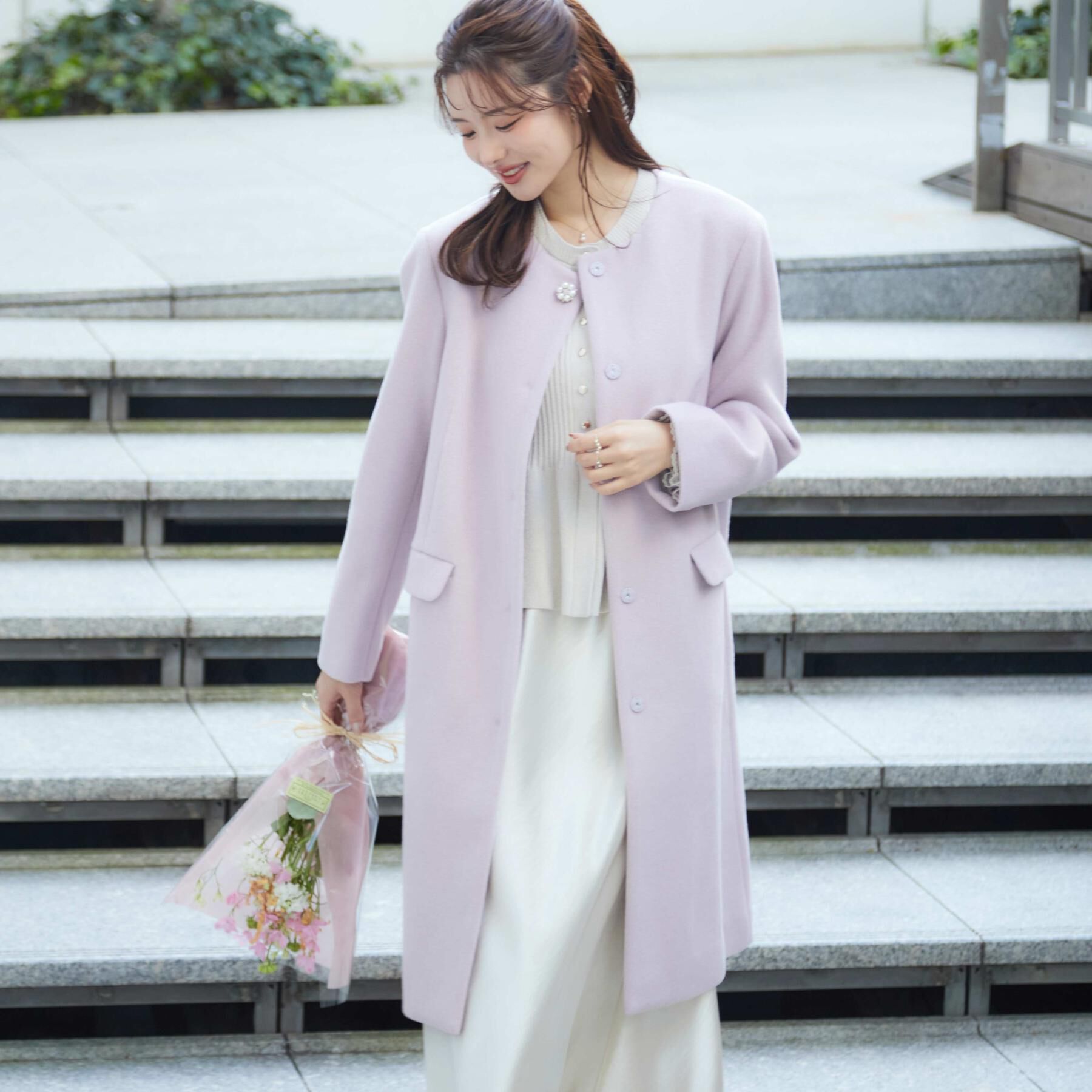 Couture broach「【通勤/ビジューブローチ付き】ノーカラー ロングコート」|ノーカラーコート|ライトピンク(070