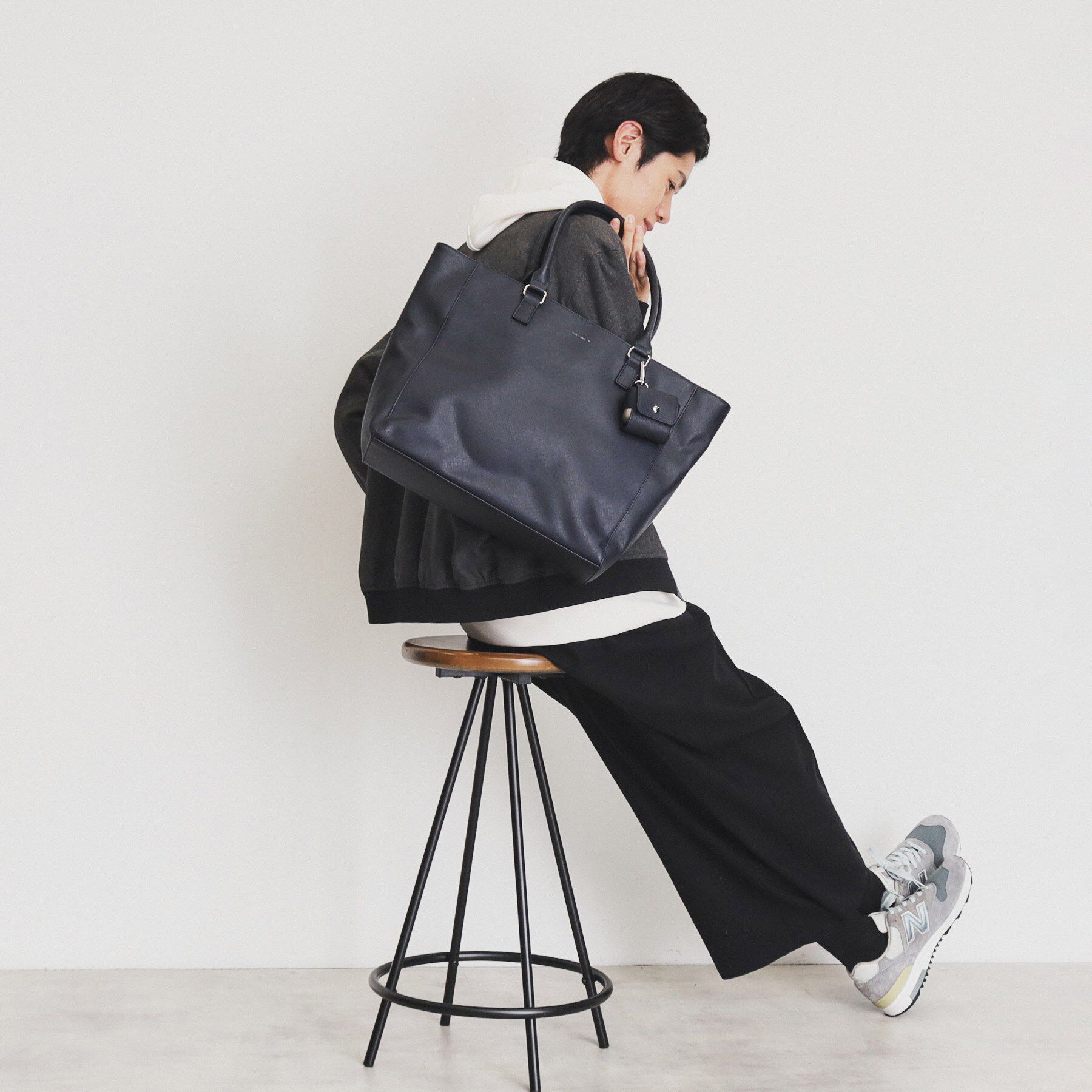 THE SHOP TK「【A4サイズ／ビジネスでも使える】合皮トートバッグ イヤホンケース付き」|トートバッグ|