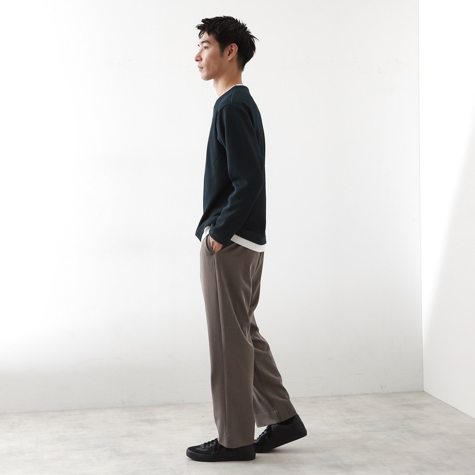 THE SHOP TK「【一枚でコーディネートが完成！】レイヤード風キーネック長袖Tシャツ 洗濯機OK」|Tシャツ・カットソー|