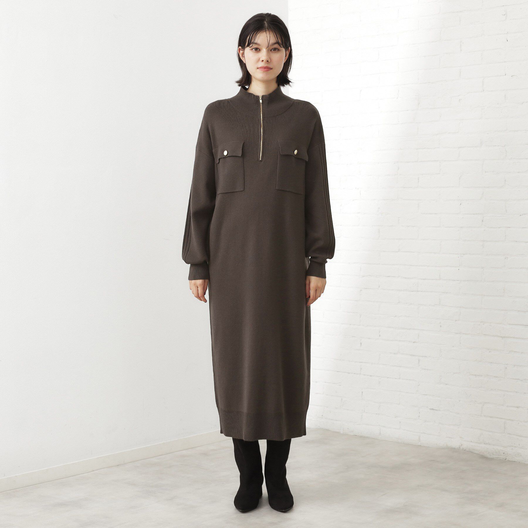 THE SHOP TK「1枚でこなれ見え ハーフZIPワンピース【毛玉になりにくい/静電気防止/洗濯機OK】」|ワンピース|