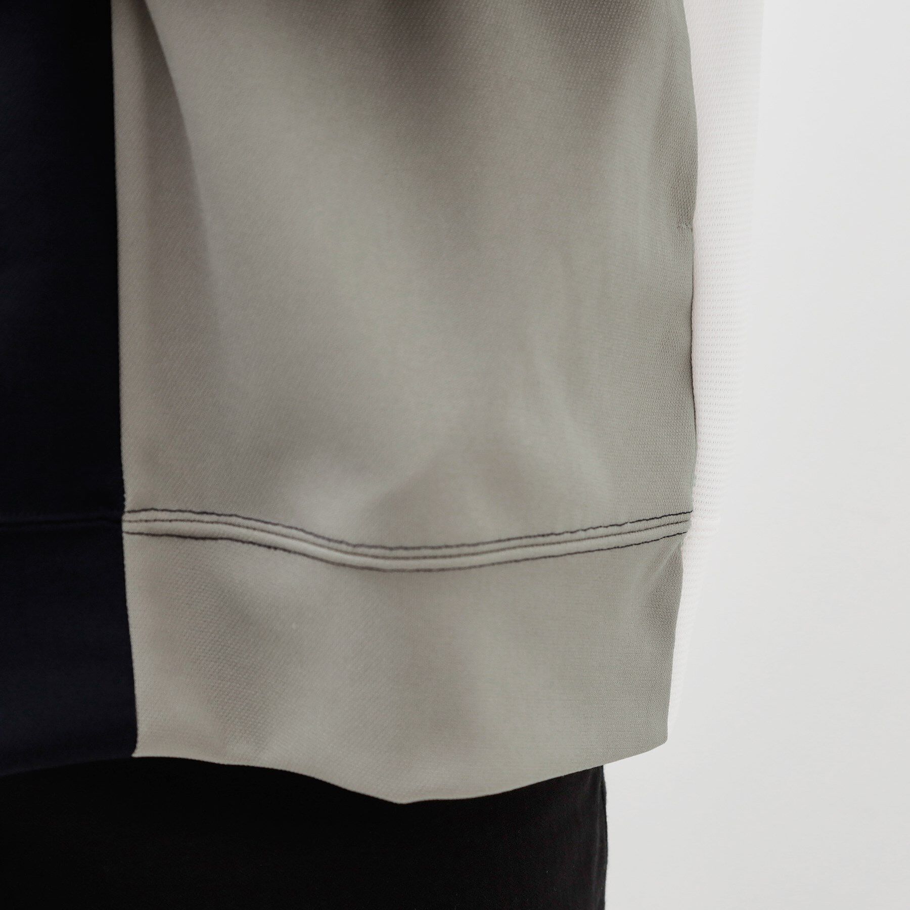 THE SHOP TK「【一枚で着映える】ポンチブロッキングパーカ 洗濯機OK」|パーカー|