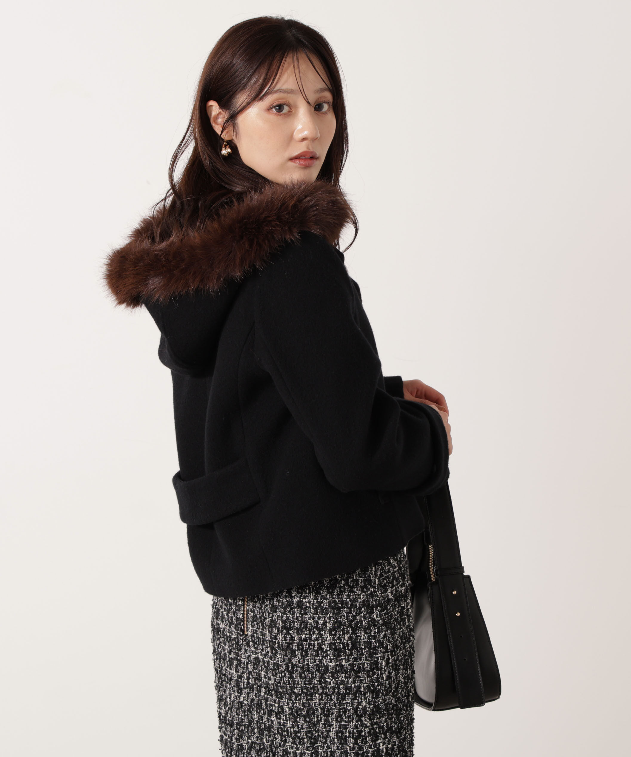 PROPORTION BODY DRESSING「モッサフードフェイクファーショートコート 25AW」|ブルゾン・スタジャン|