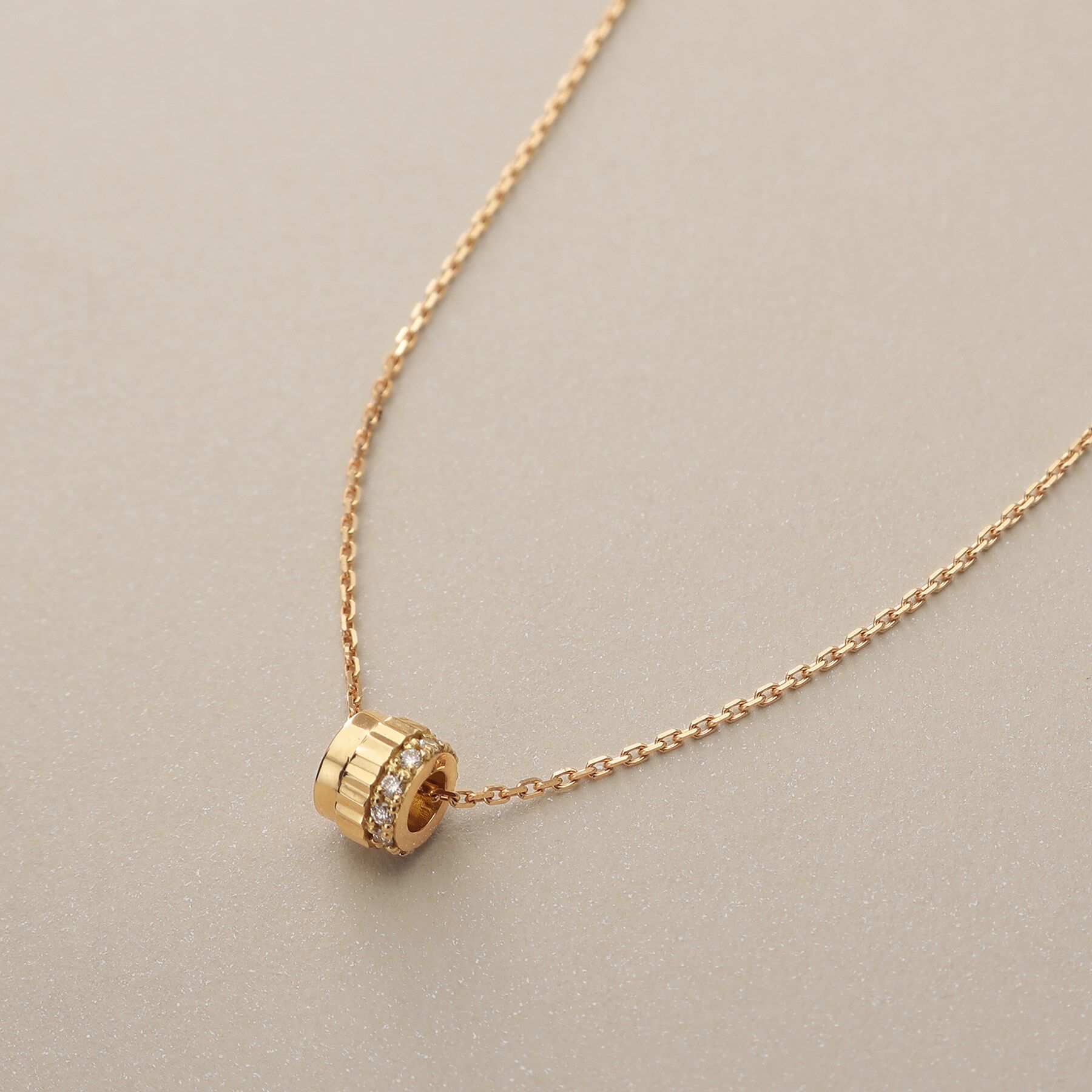 COCOSHNIK「K18ダイヤモンド 縦溝ビーズ ネックレス」|ネックレス|