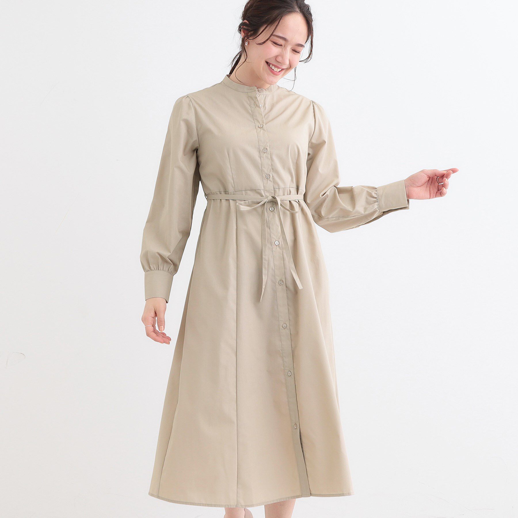 SHOO･LA･RUE「【洗える/S-LL】エレガントさとリラックス感を両立したシャツワンピース」|ワンピース|ベージュ(052)
