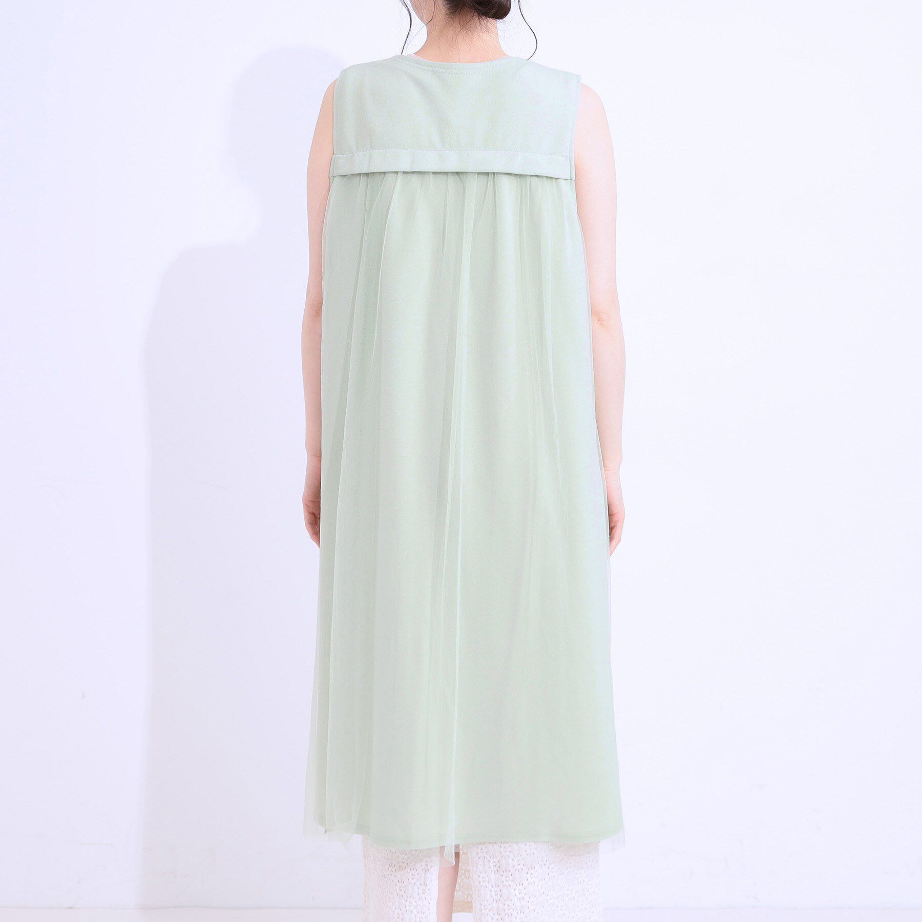 SHOO･LA･RUE「旬を取り入れながら体型カバー ボタンレスエアリージレ」|ベスト・ジレ|