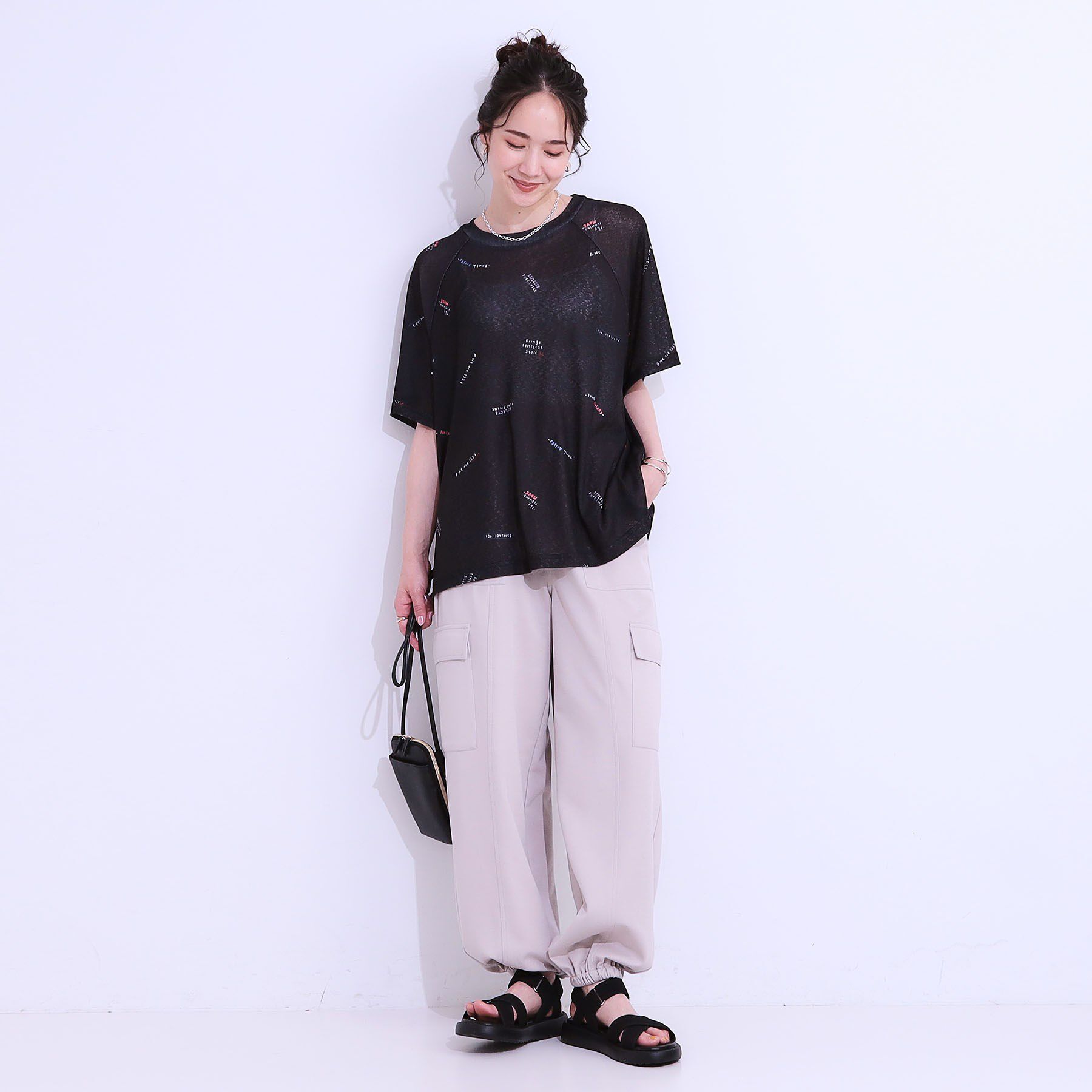 SHOO･LA･RUE「【洗える/S-LL】ゆるっとこなれ見え 総柄プリント シアーTシャツ」|Tシャツ・カットソー|