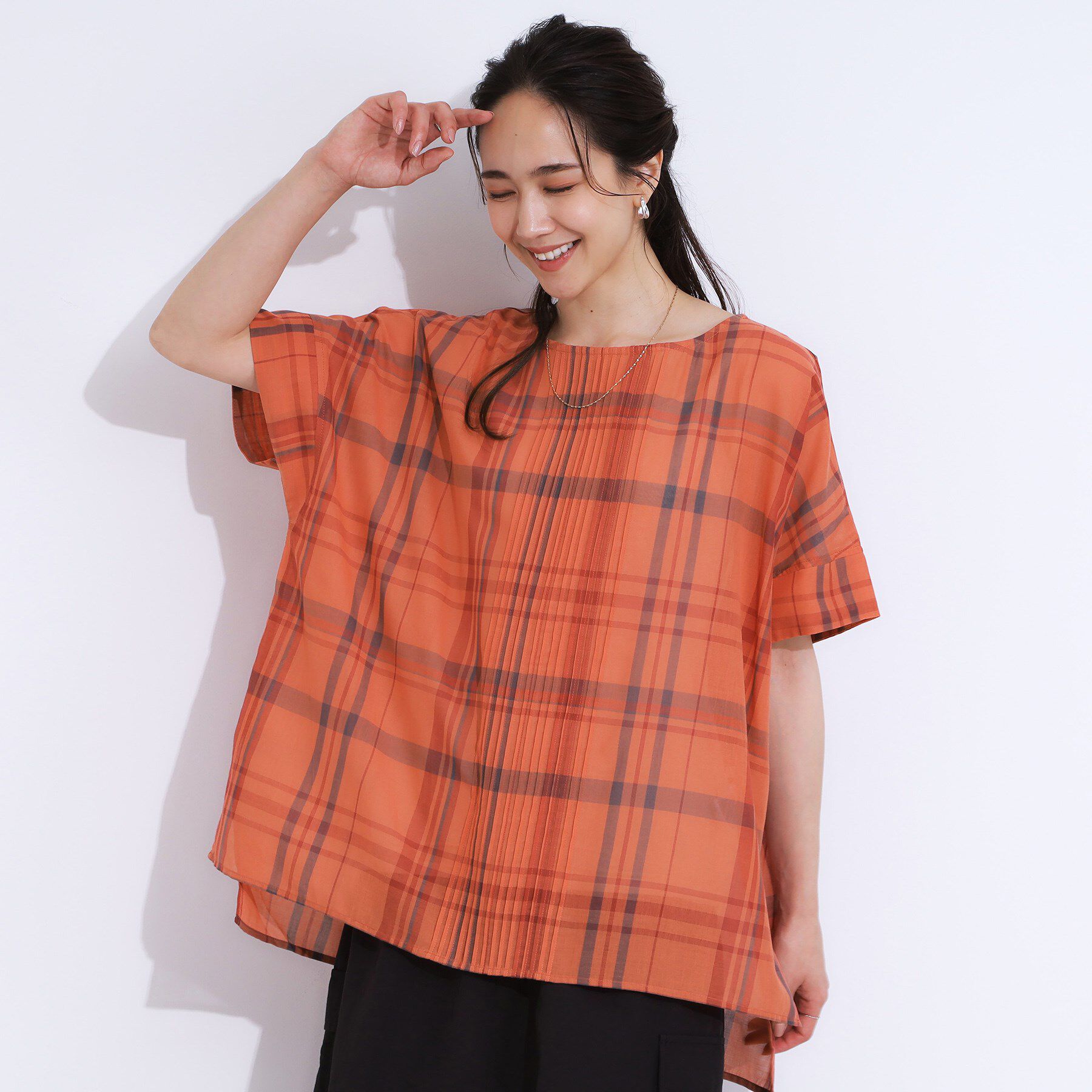 SHOO･LA･RUE「【S-LL/体型カバー】インせず着られる ポンチョシルエット シアーチェックブラウス」|シャツ・ブラウス|