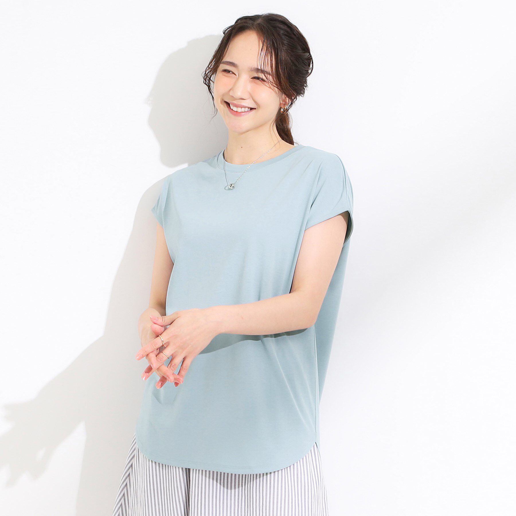 SHOO･LA･RUE「【S-LL/汗ジミ軽減/ひんやり/UV】インせず着られる フレンチスリーブTシャツ」|Tシャツ・カットソー|