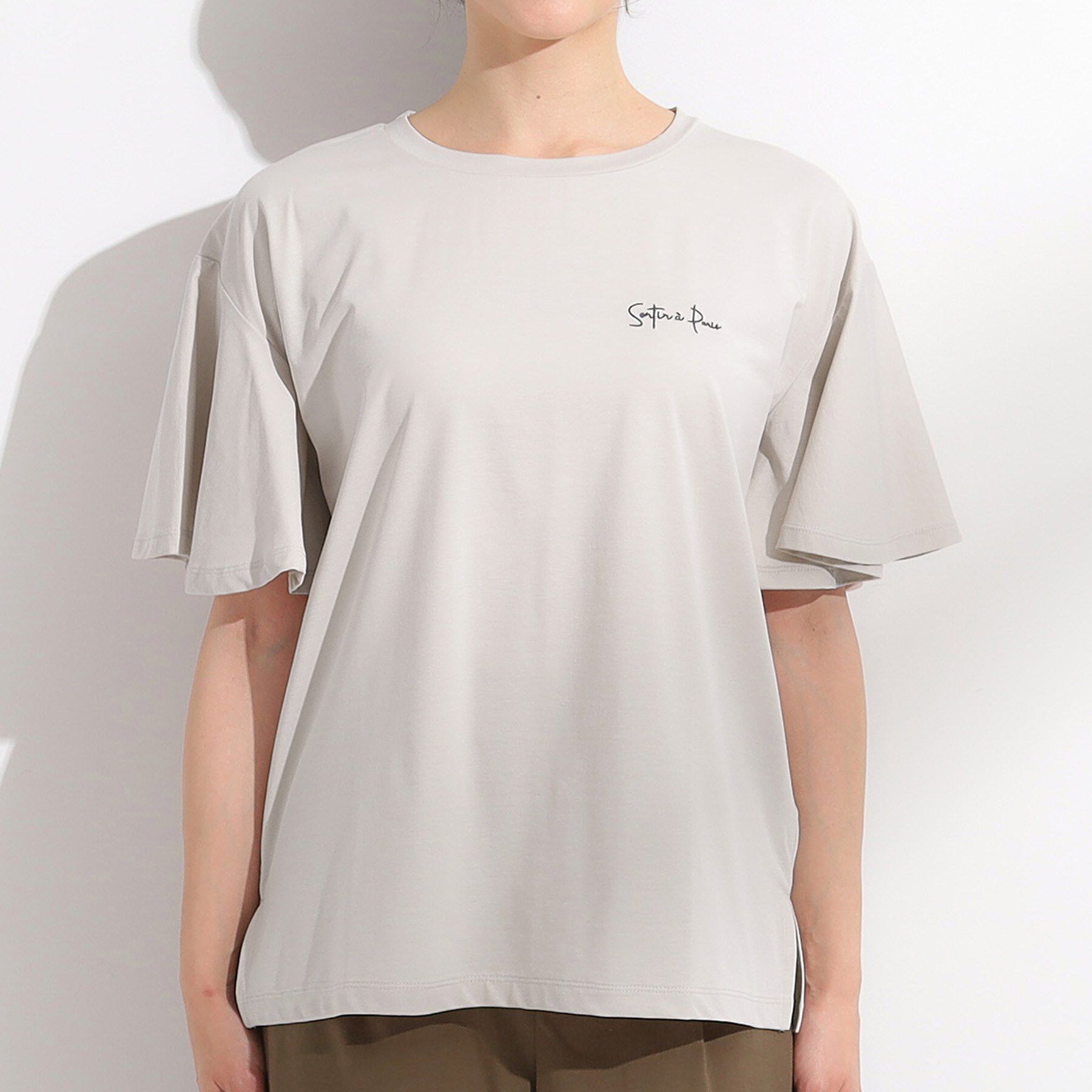 SHOO･LA･RUE「【S-LL/ひんやり/二の腕カバー】華やかさをプラスする お袖フリルTシャツ」|Tシャツ・カットソー|