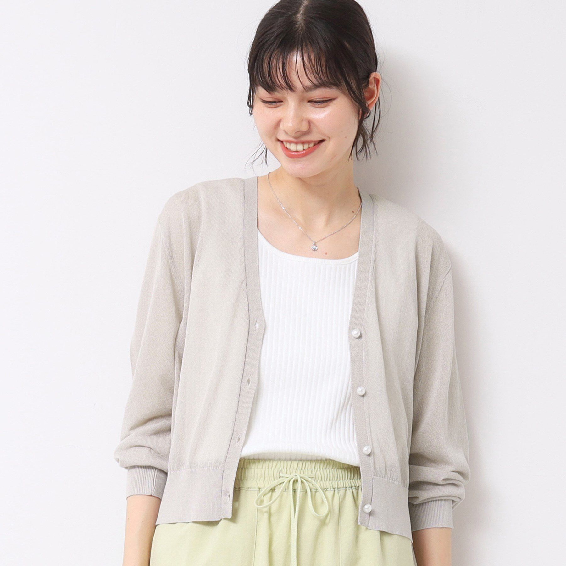 Dessin「【UVカット・洗える】パール調ボタンシアーカーディガン」|カーディガン|
