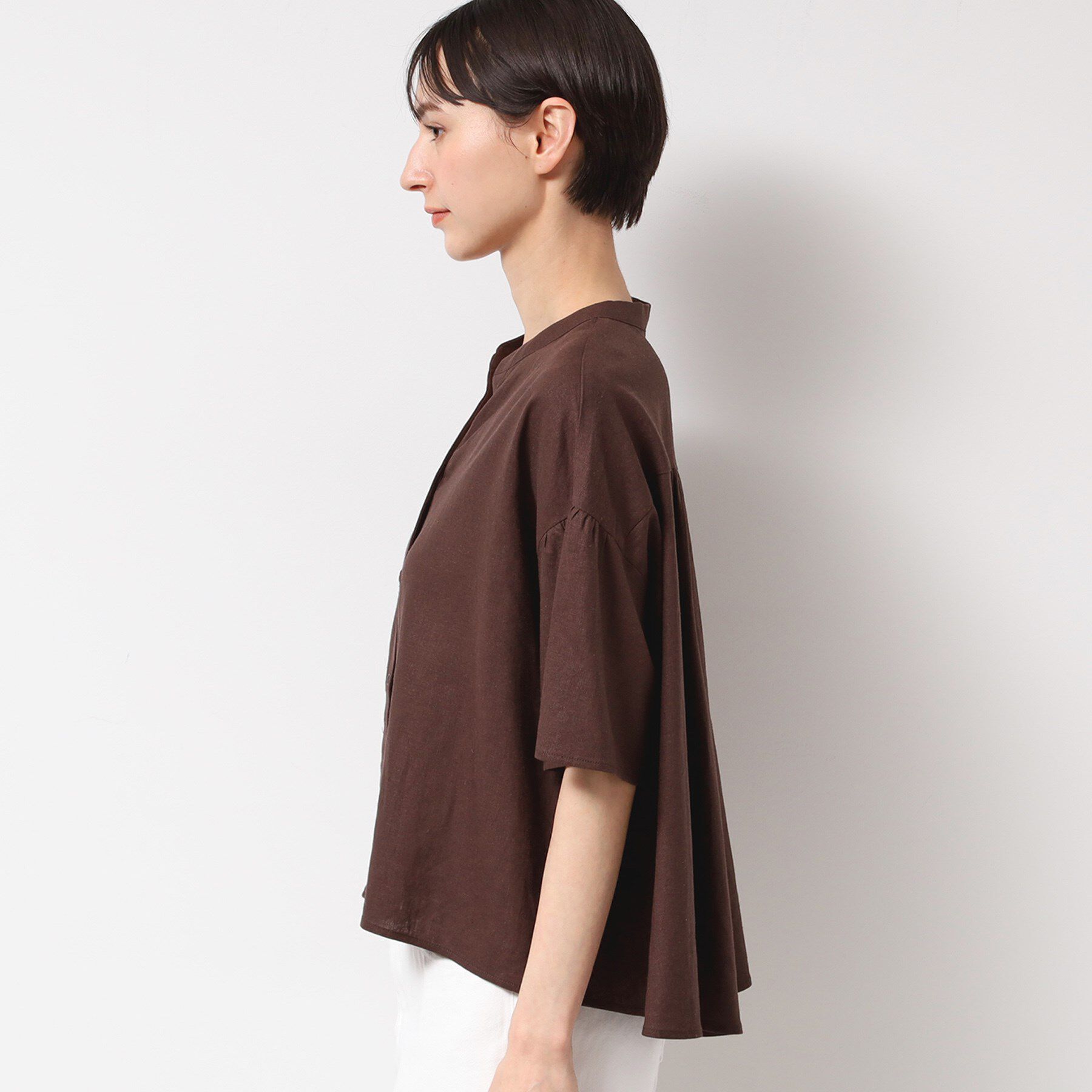 Dessin「【二の腕カバー・洗える】リネンブレンド袖切り替えブラウス」|シャツ・ブラウス|