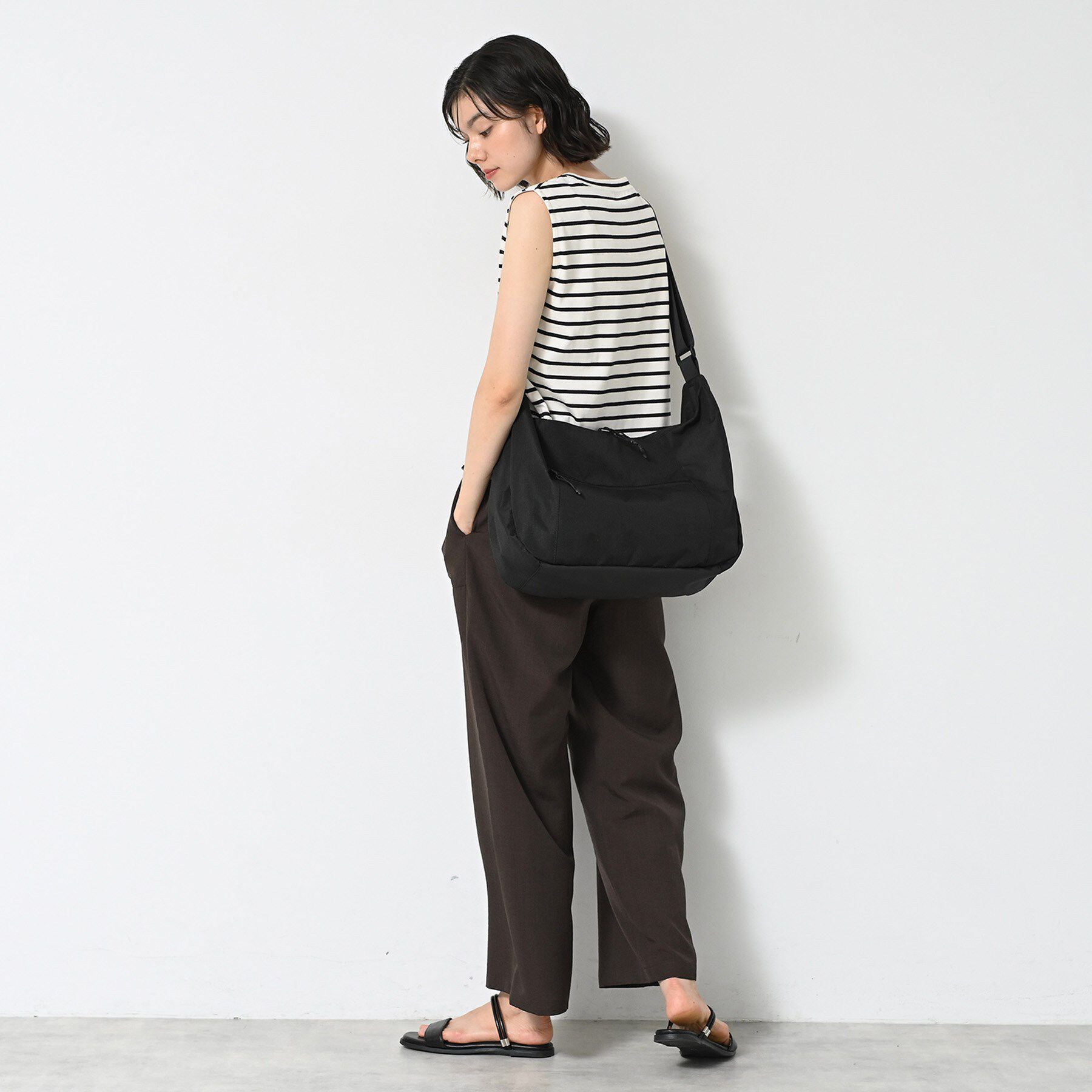 Dessin「【ユニセックス/A4収納可/多ポケット】リップストップハーフムーンショルダーバッグ」|ショルダー・メッセンジャー|