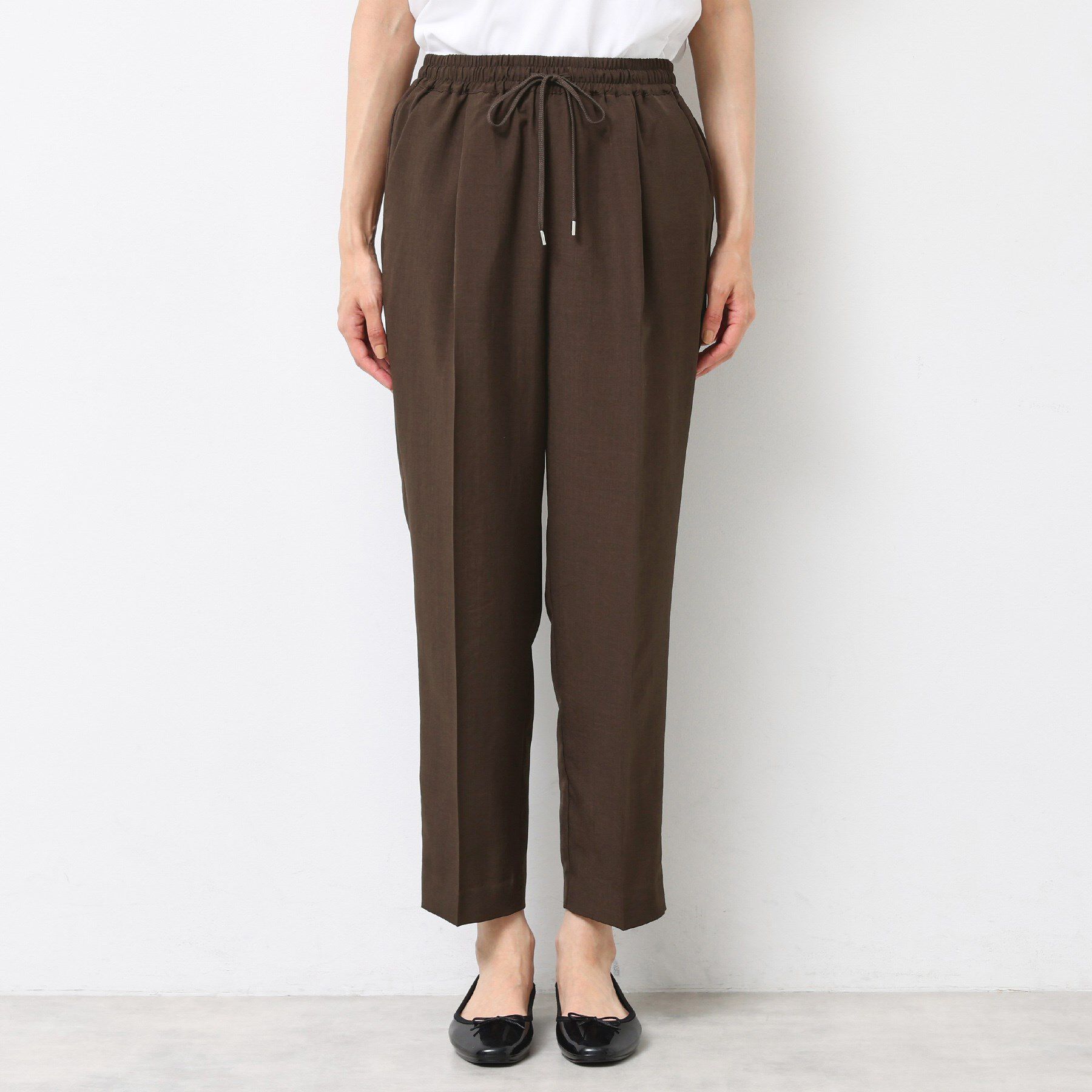 Dessin「【ウエストゴム・洗える】センターライン入りテーパードパンツ（XS～L）」|その他|