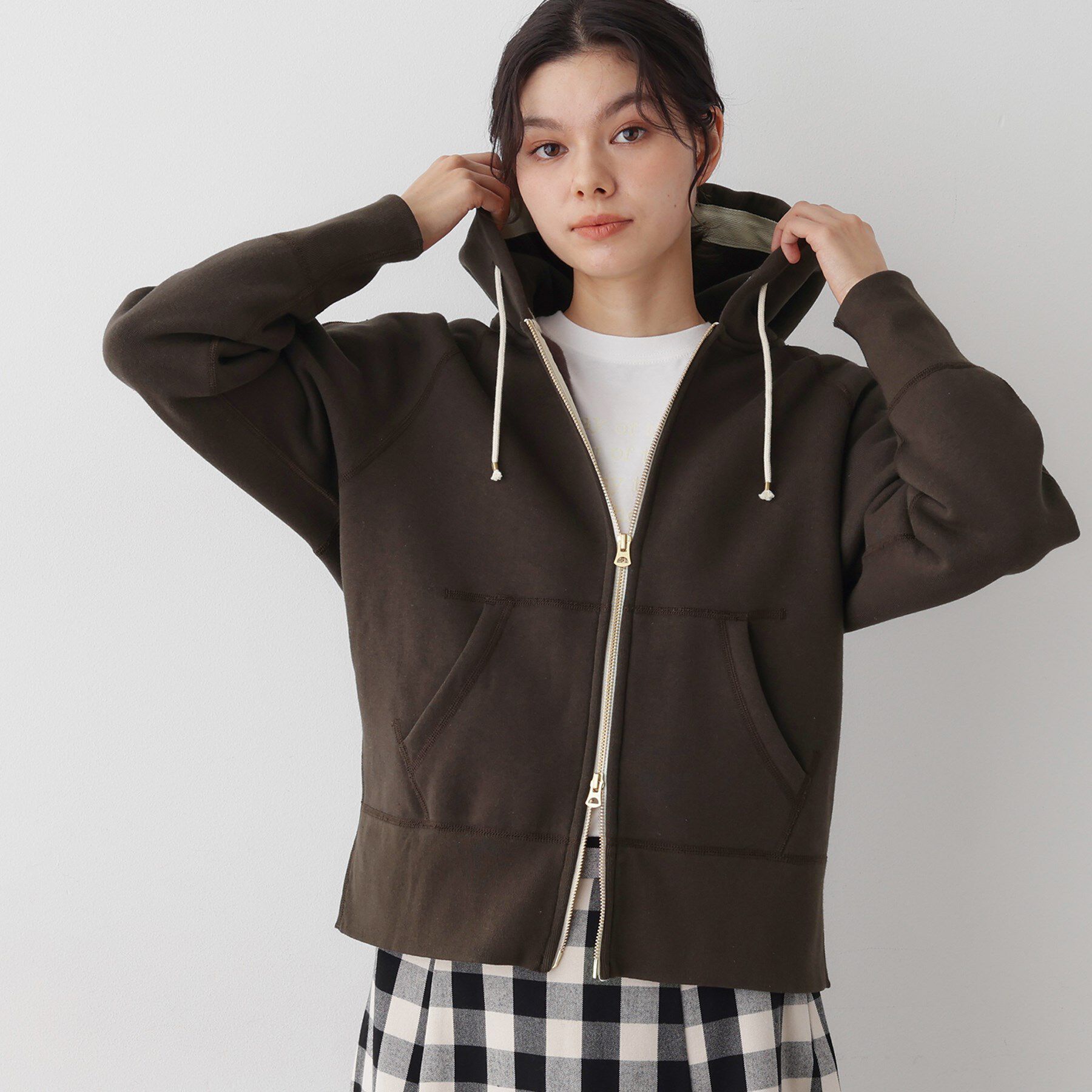 Dessin「【ユニセックス/洗える】吊り裏毛フーデッドスウェット」|パーカー|