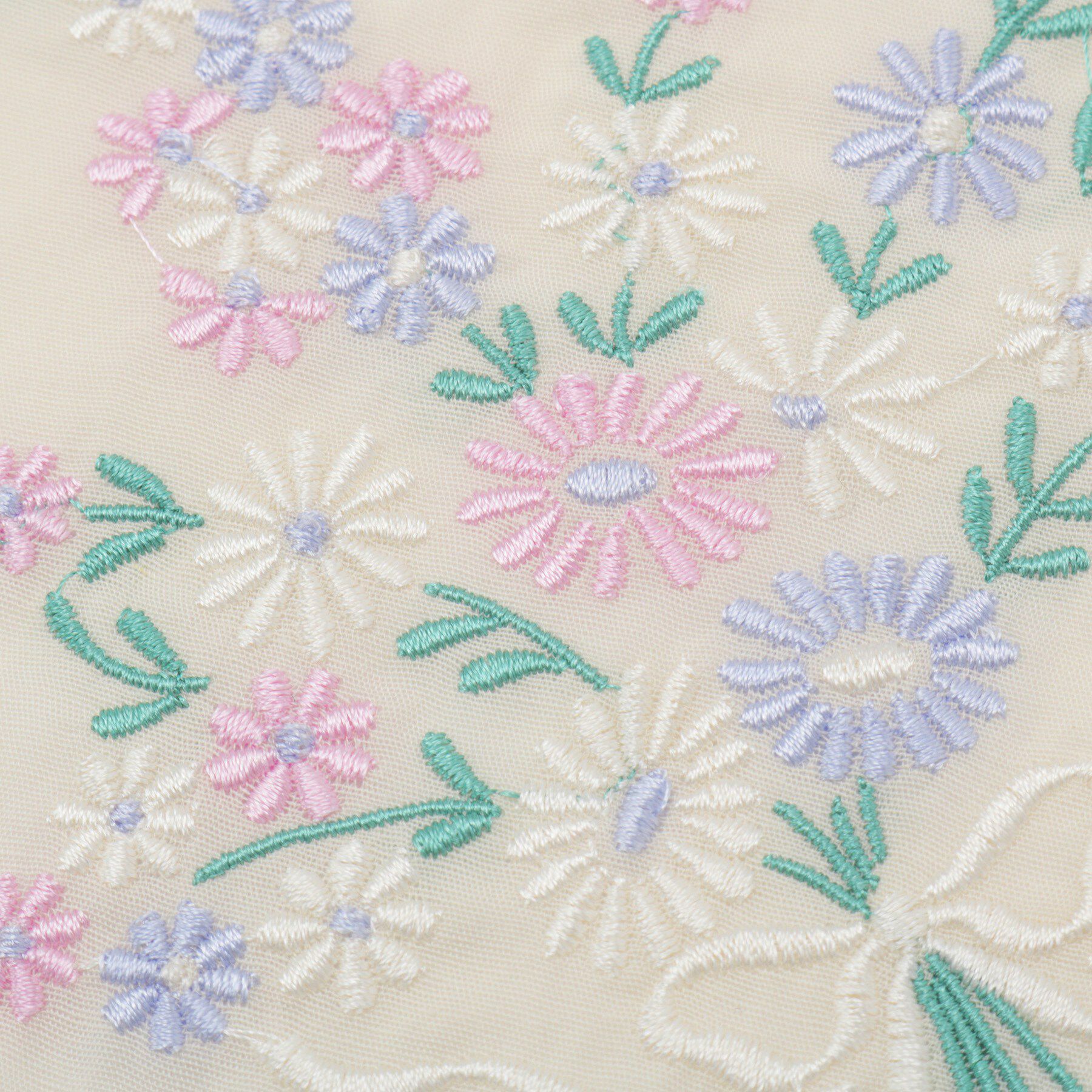 ITS&rsquo;DEMO「【UVケア】箱入りリング付き刺繍スカーフ」|バンダナ・スカーフ|