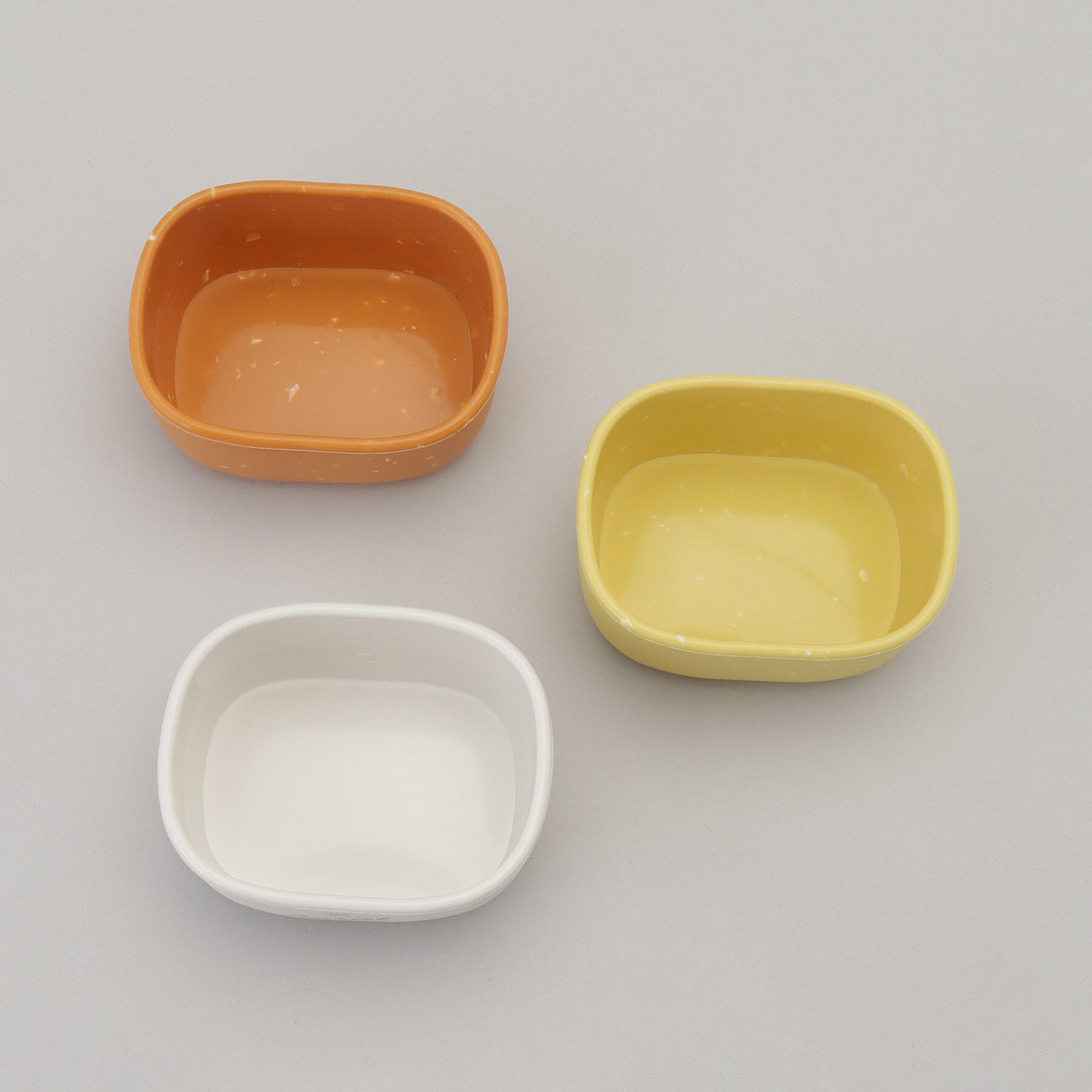 212 KITCHEN STORE「オーリエル シリコンフードコンテナ3PセットM O」|食器・キッチングッズ|