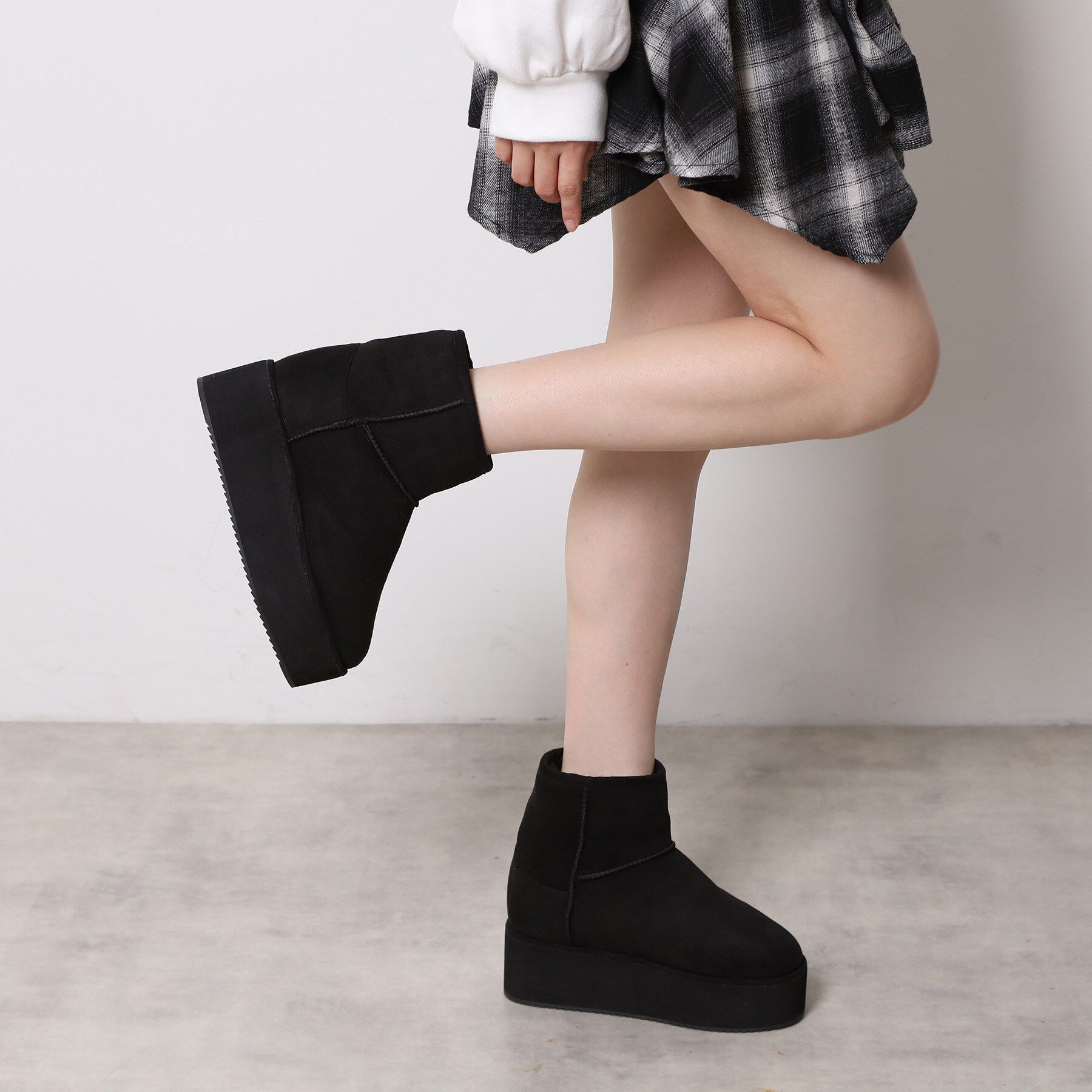 ESPERANZA「【EC先行販売】フェイクファー付き2WAYムートン調ブーツ」|ショートブーツ|