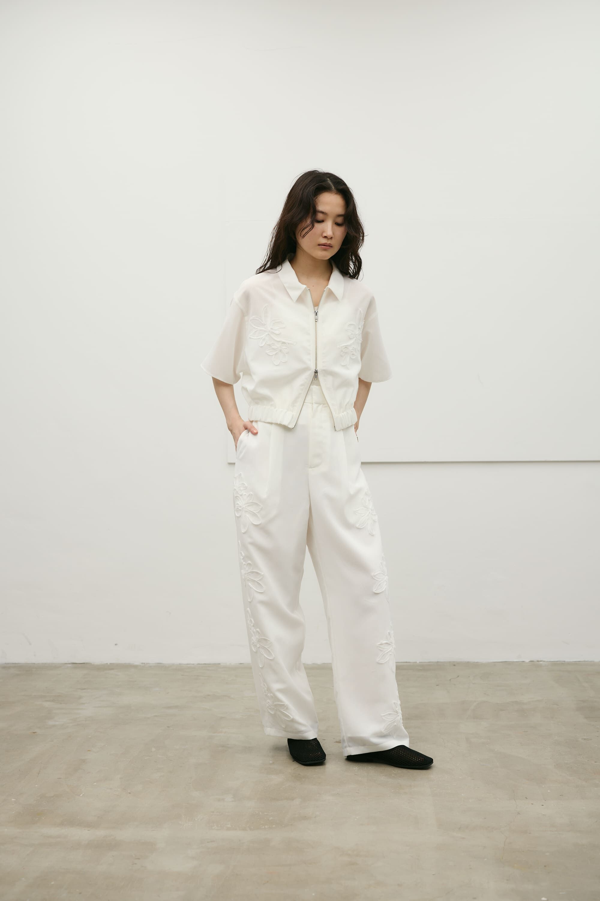 STYLEMIXER「フラワーエンブロイダリージップシャツ」|シャツ・ブラウス|