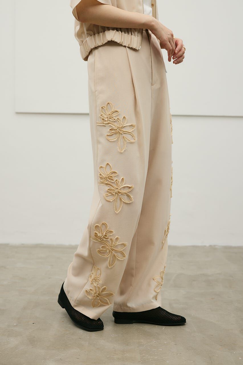 STYLEMIXER「フラワーエンブロイダリータックパンツ」|その他|BEG