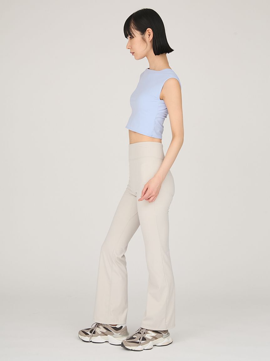 emmi yoga「サステナレッチUnity フレアパンツ」|チノ|