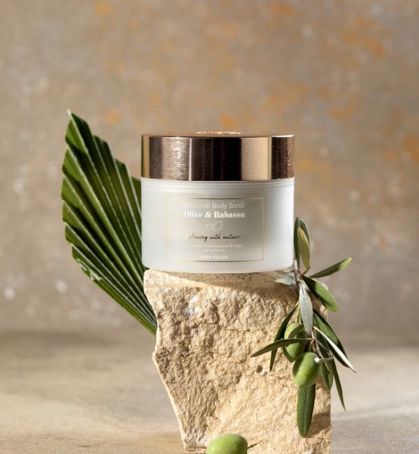 Laline「オリーブ＆ババス　ボタニカル ボディスクラブ 250g」|マッサージ・ボディスクラブ|